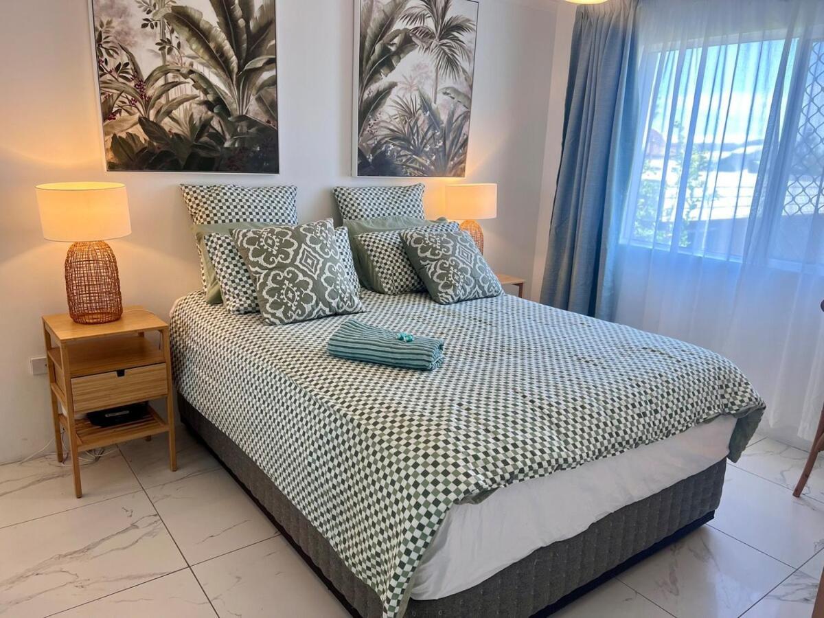 Beautiful Broadbeach Living! Apartment