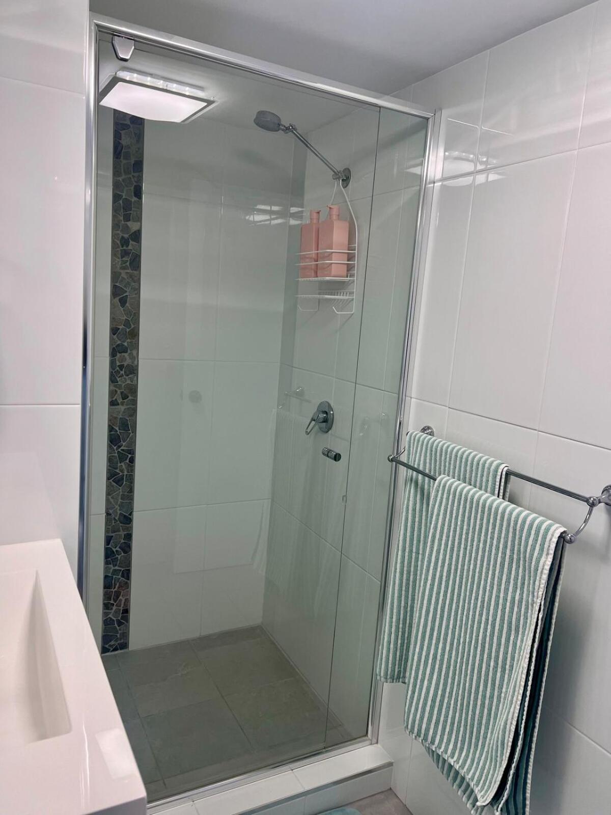 Beautiful Broadbeach Living! Apartment *