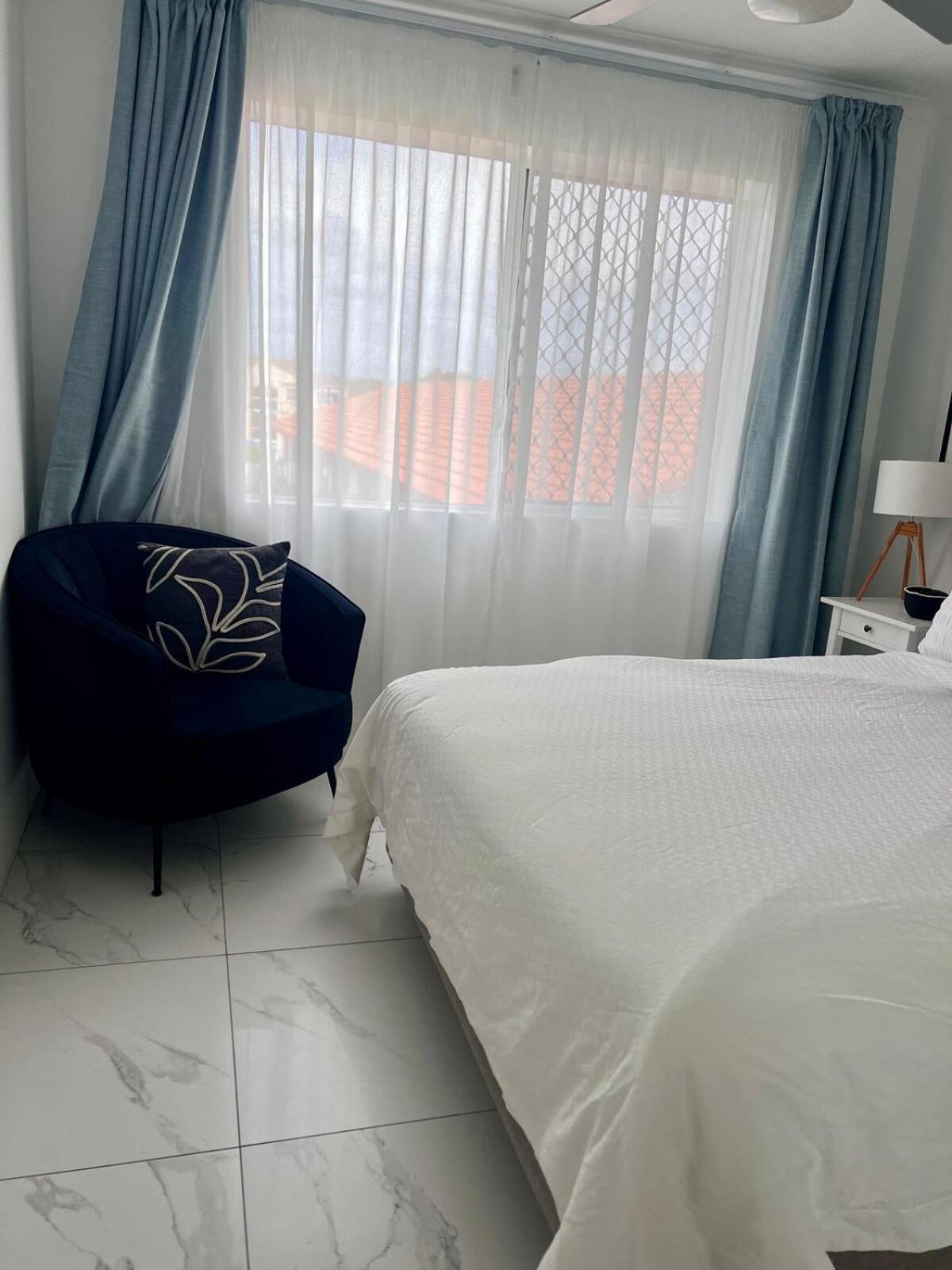 Beautiful Broadbeach Living! Apartment Gold Coast