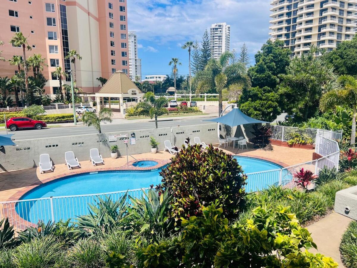 Beautiful Broadbeach Living! Gold Coast