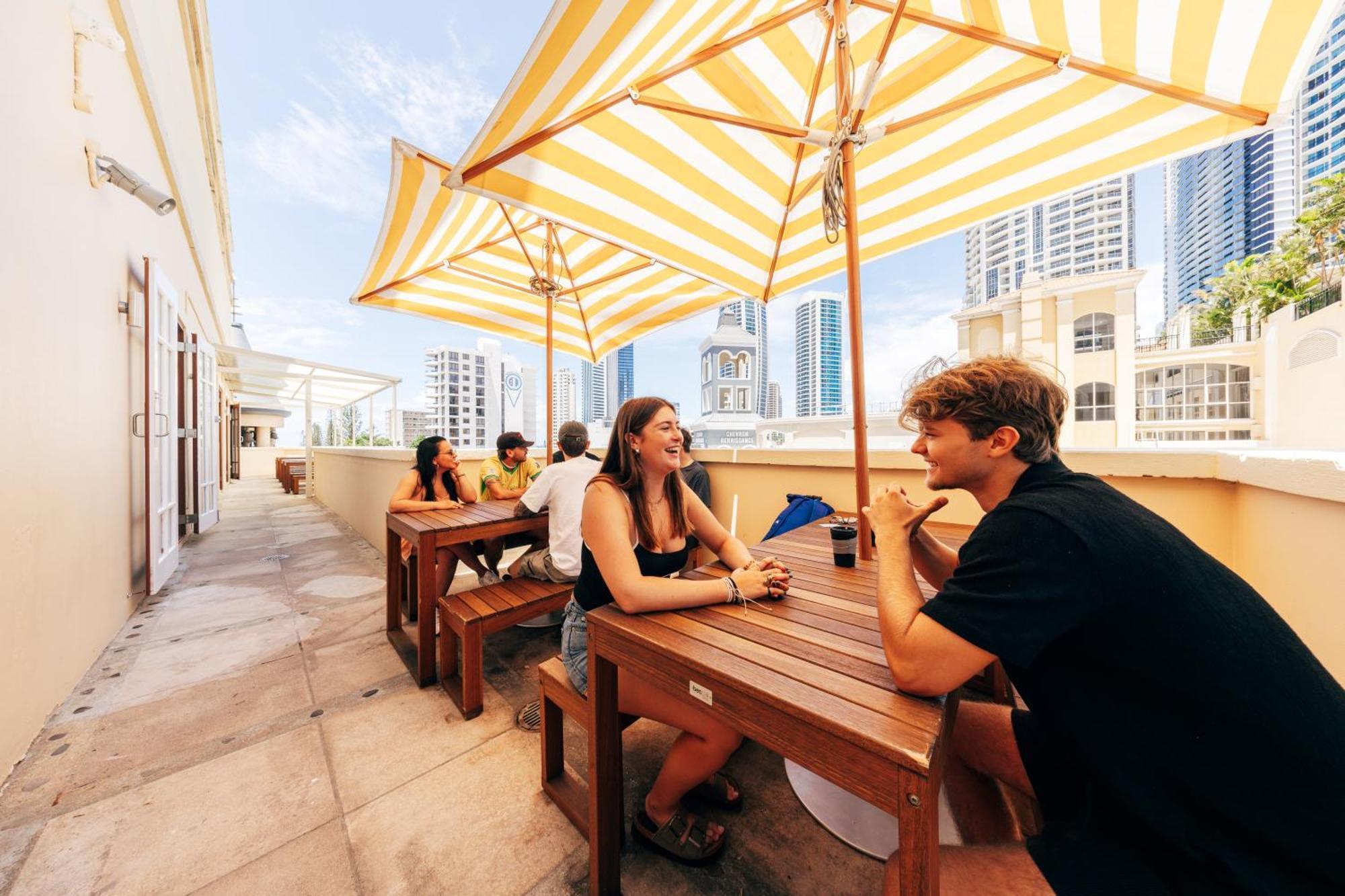 Maze Backpackers - * Gold Coast