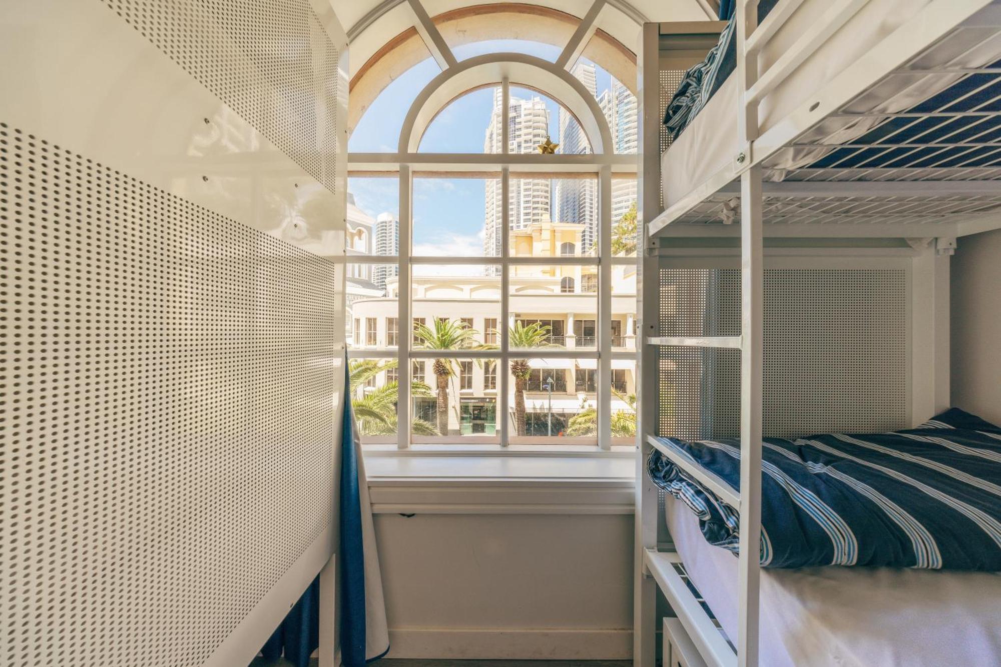 Maze Backpackers - *