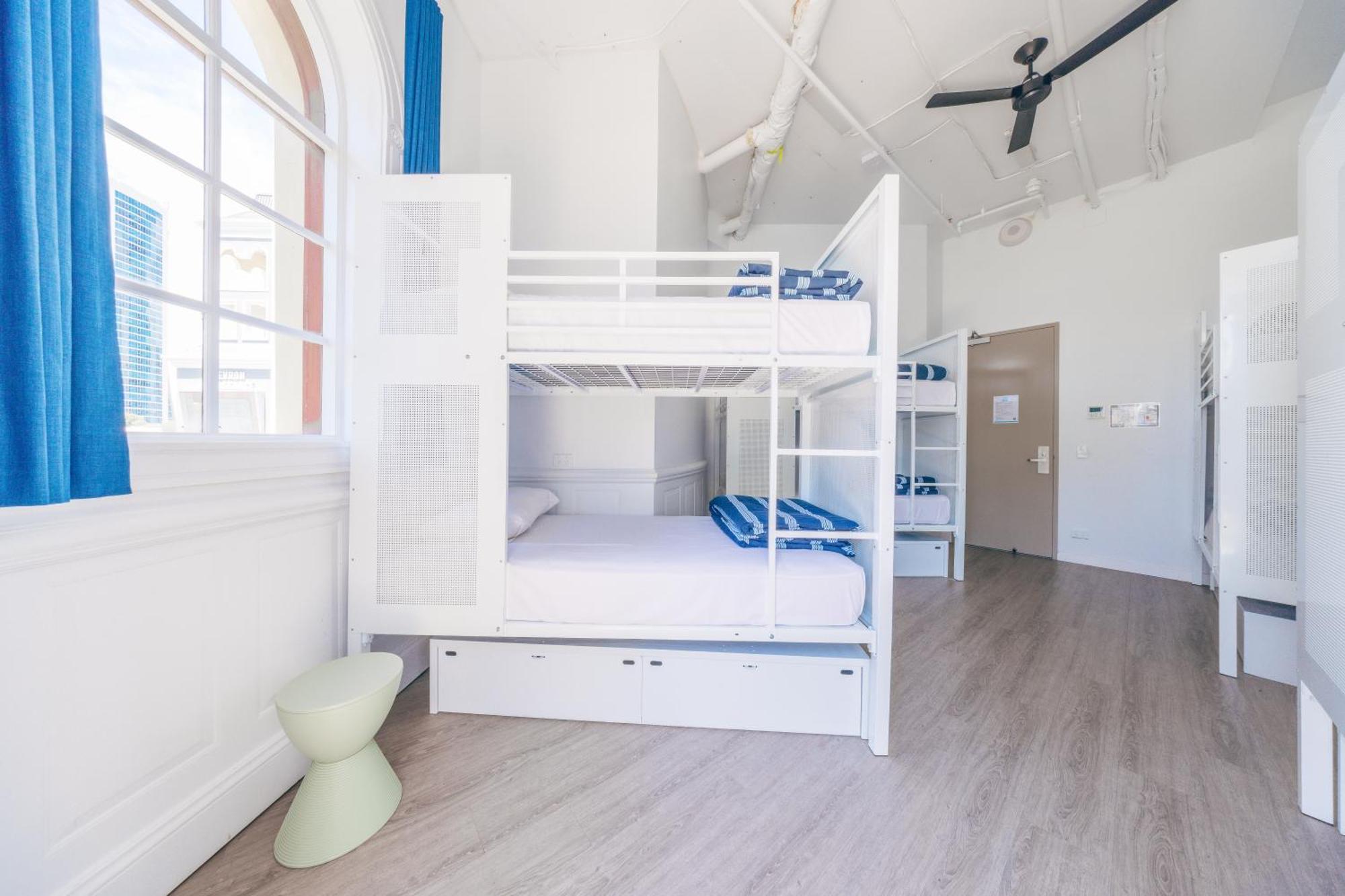 Maze Backpackers - Albergue *