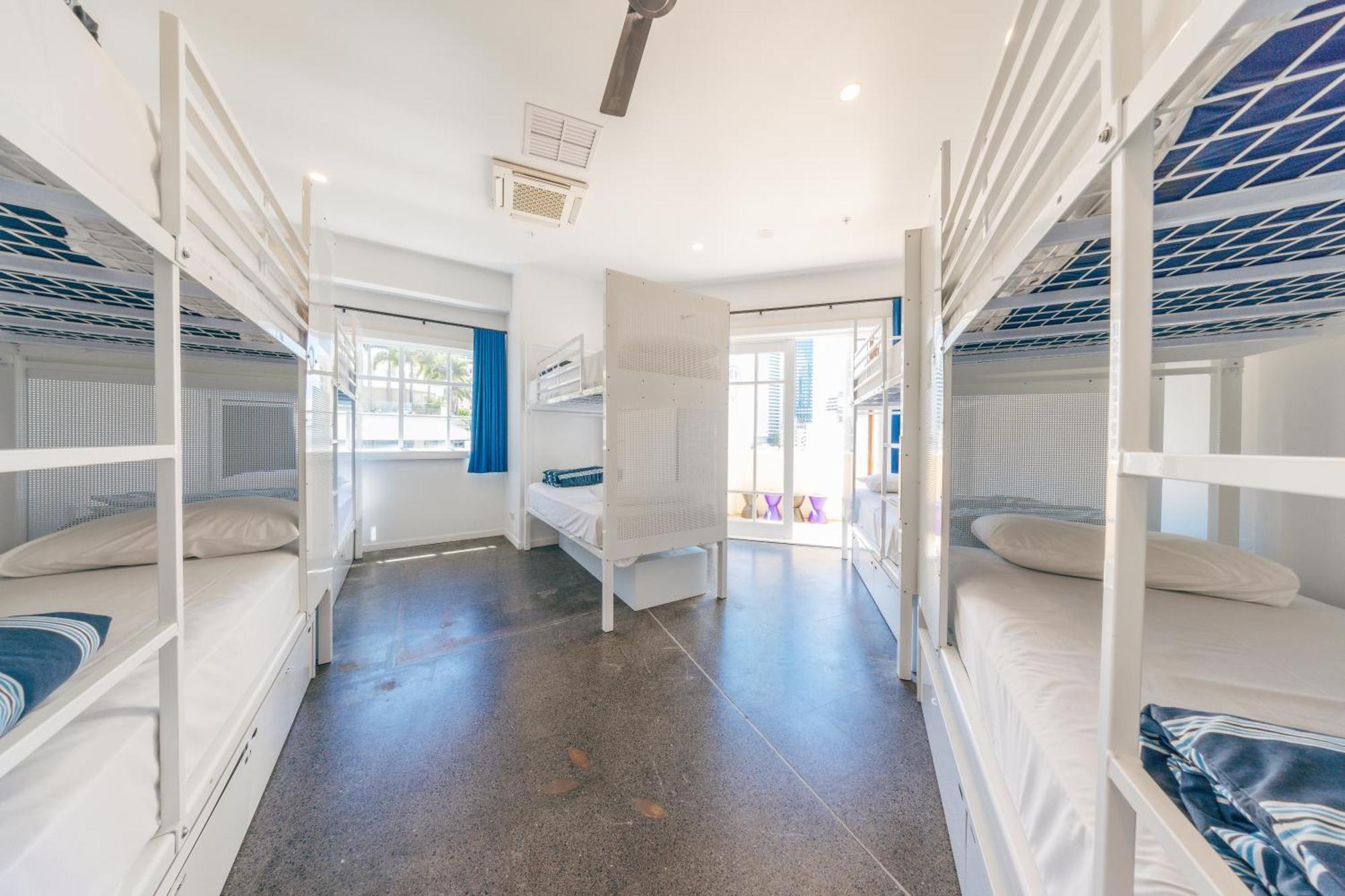 Albergue Maze Backpackers - *
