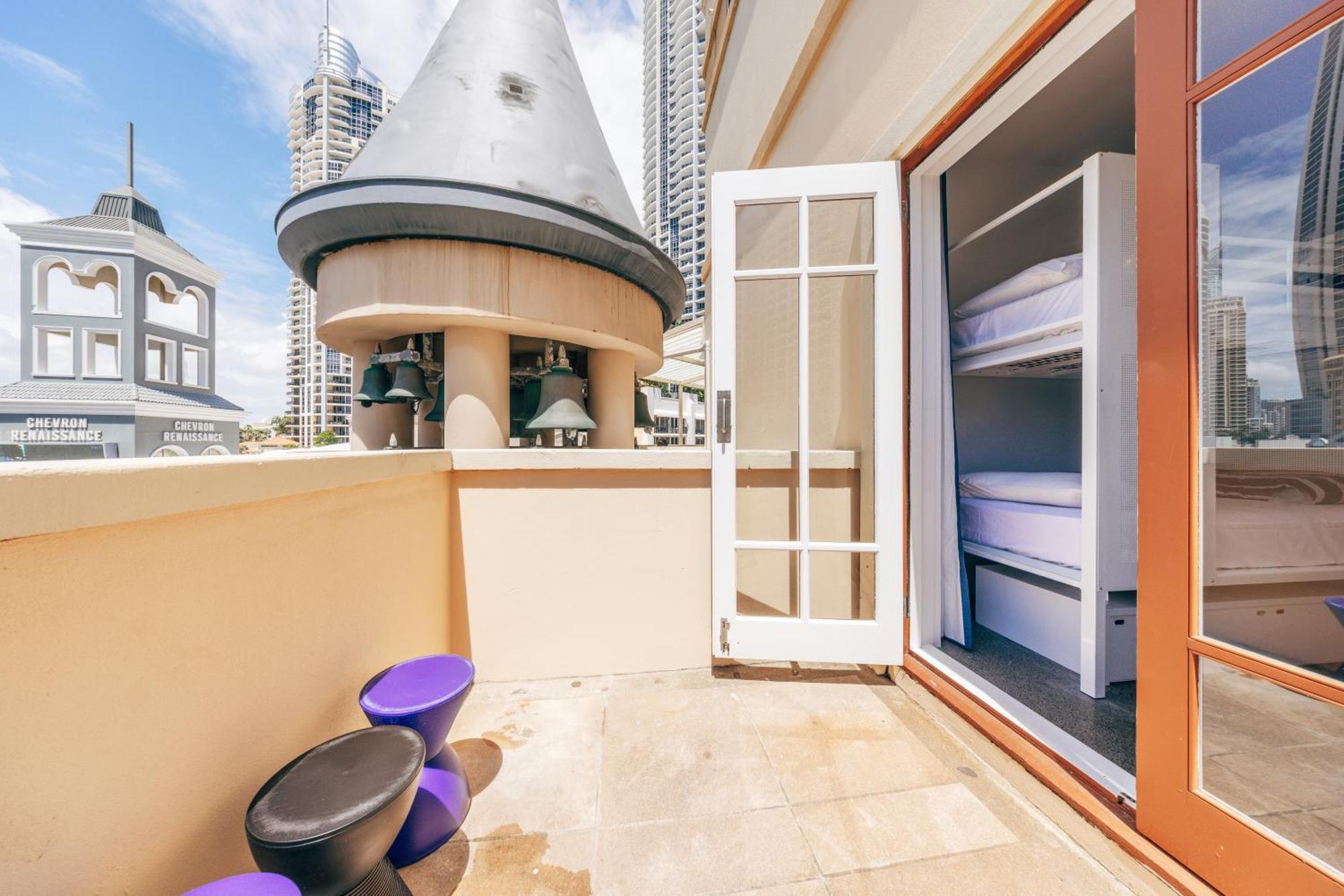 Maze Backpackers - * Gold Coast