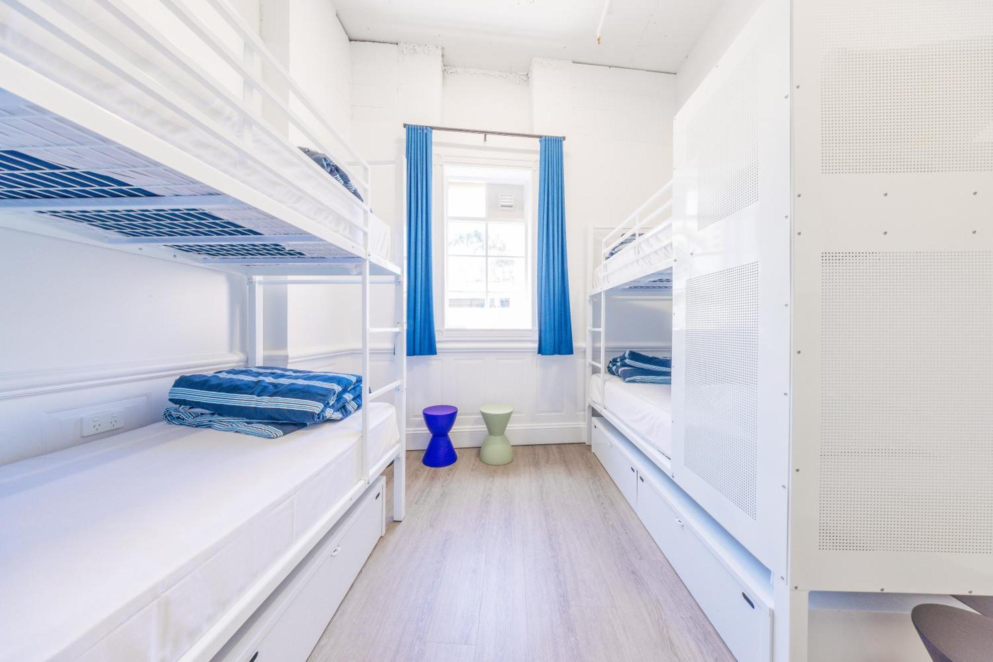 Maze Backpackers - Albergue *