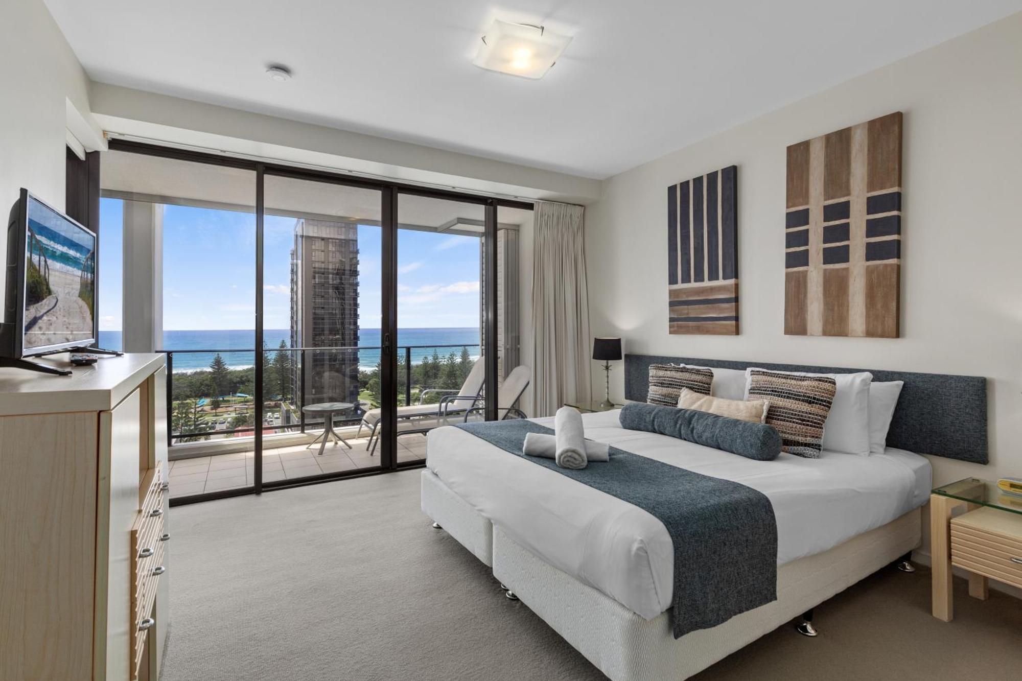 Ultra Broadbeach