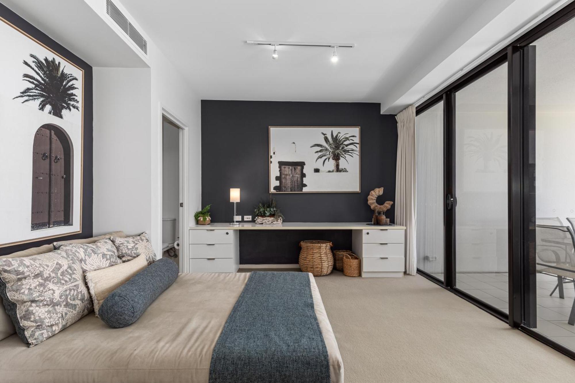 Ultra Broadbeach Resort