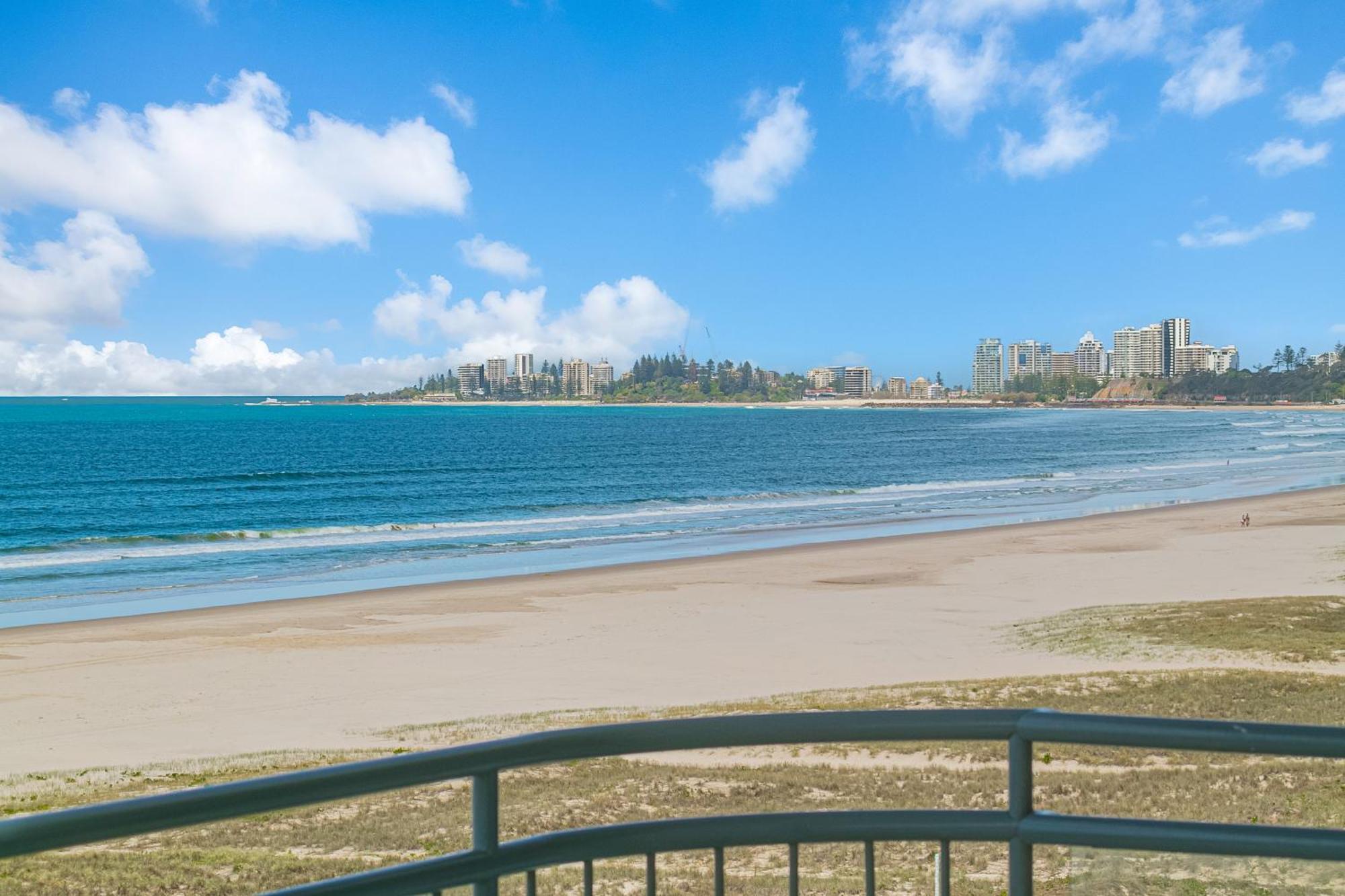 Aparthotel Oceanside - Absolute Beachfront 4*