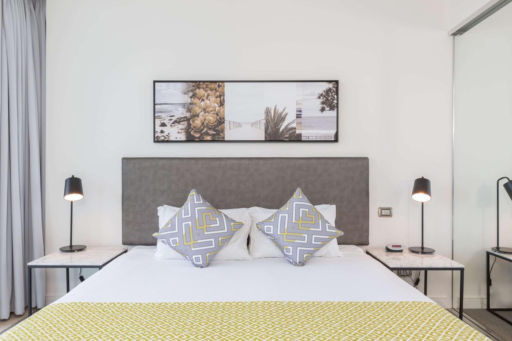 Wyndham Surfers Paradise Aparthotel 4*