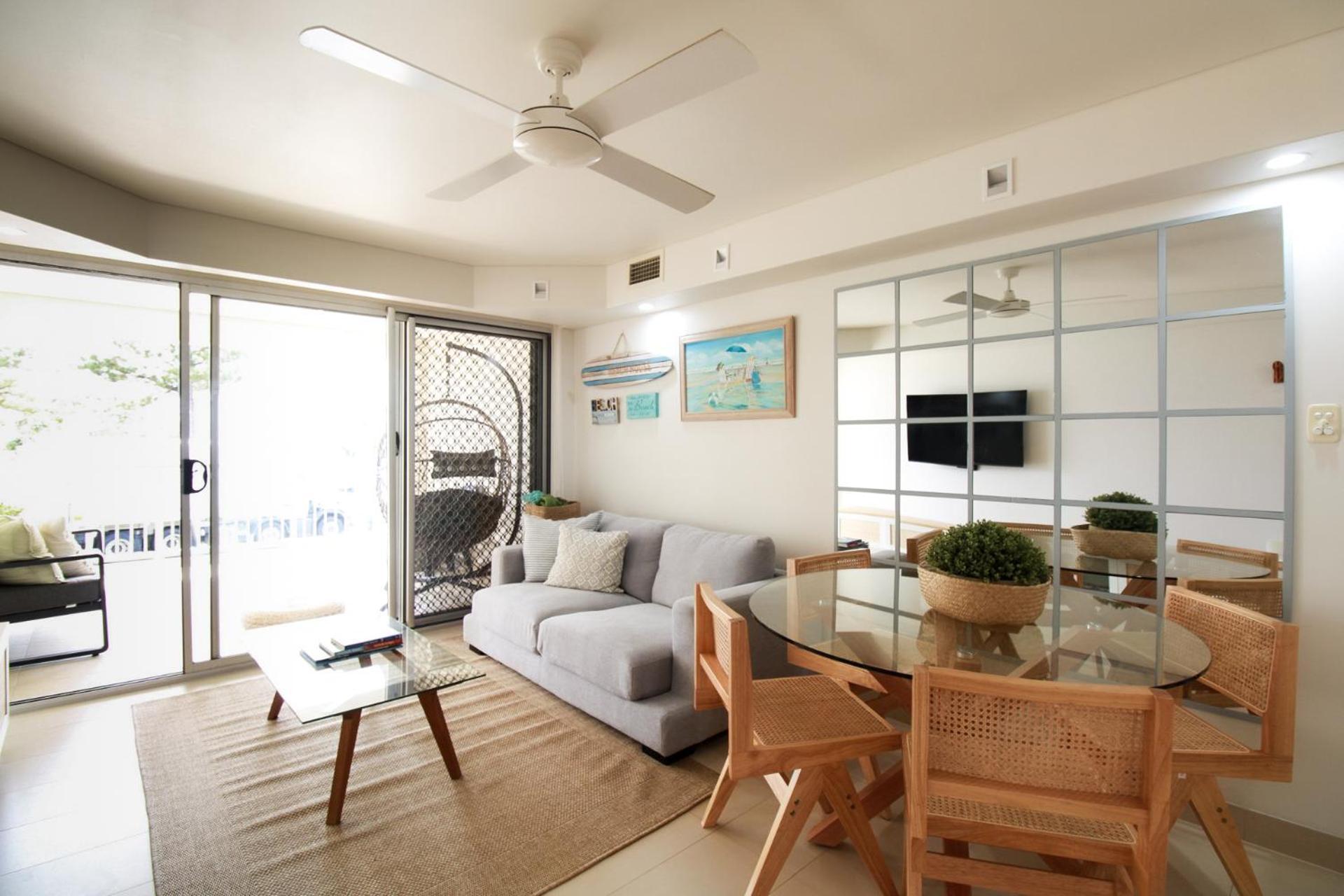 Apartment Beachfront Escape In Coolangatta Gold Coast