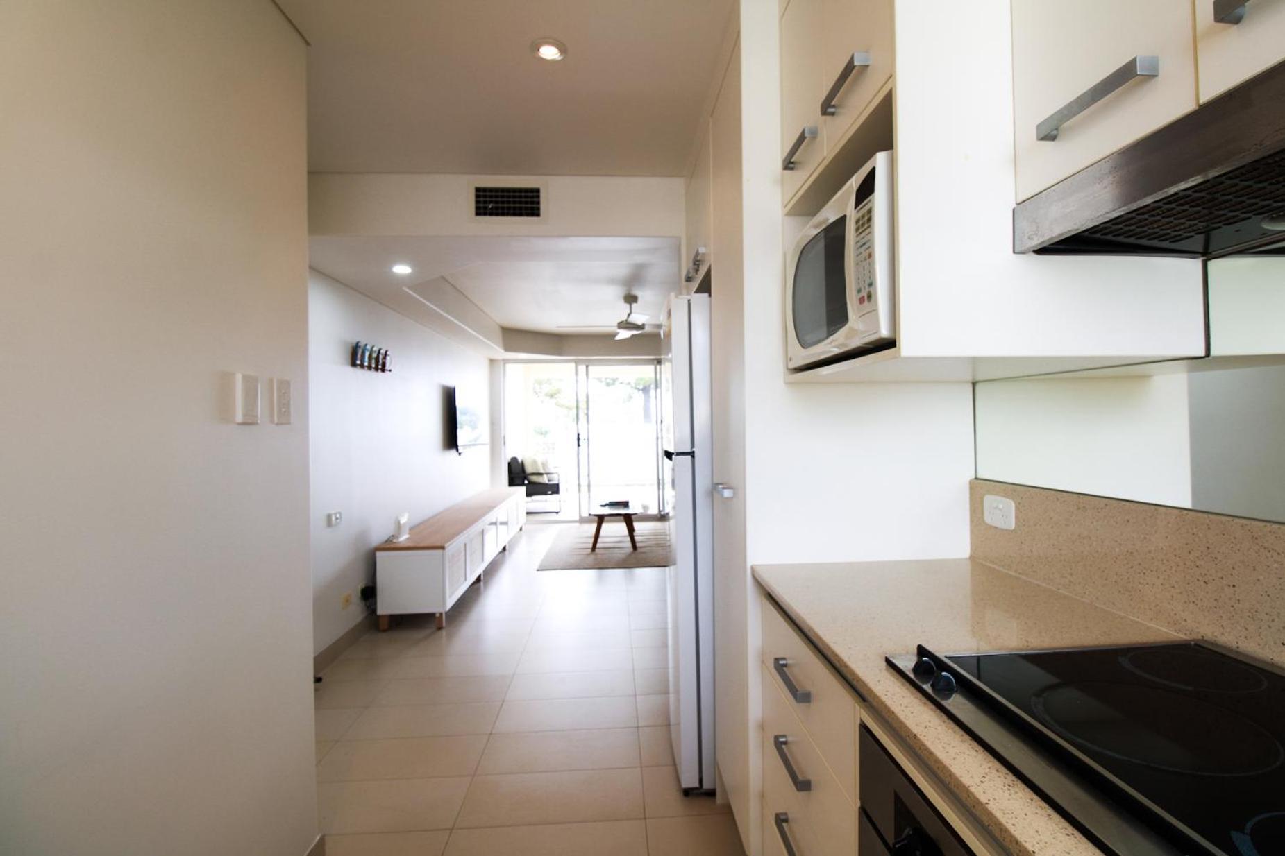 Beachfront Escape In Coolangatta Apartment
