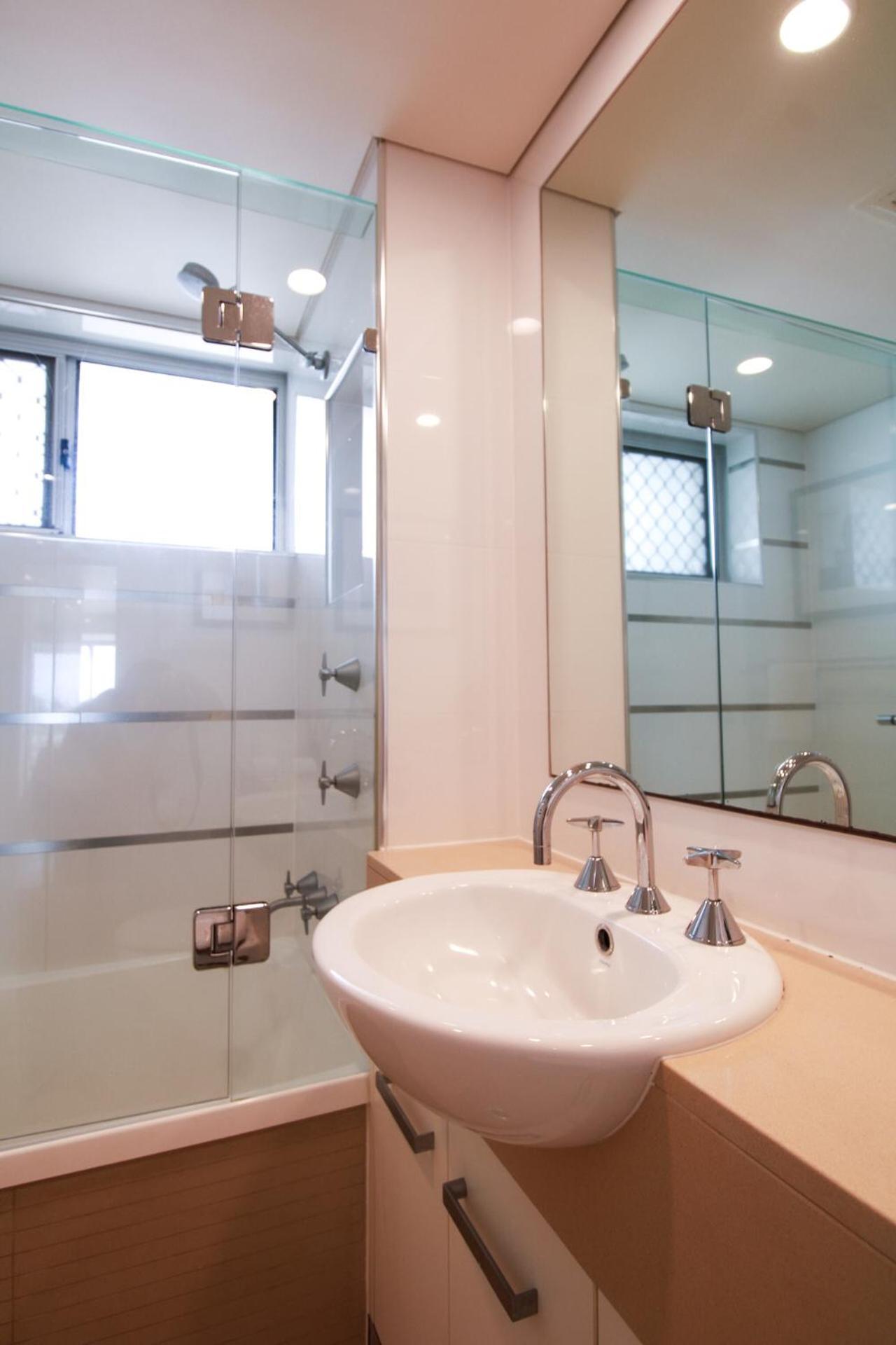 Beachfront Escape In Coolangatta * Gold Coast