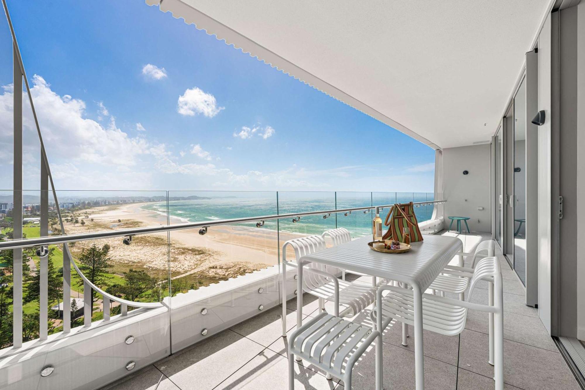 Solara At Kirra Apartment *