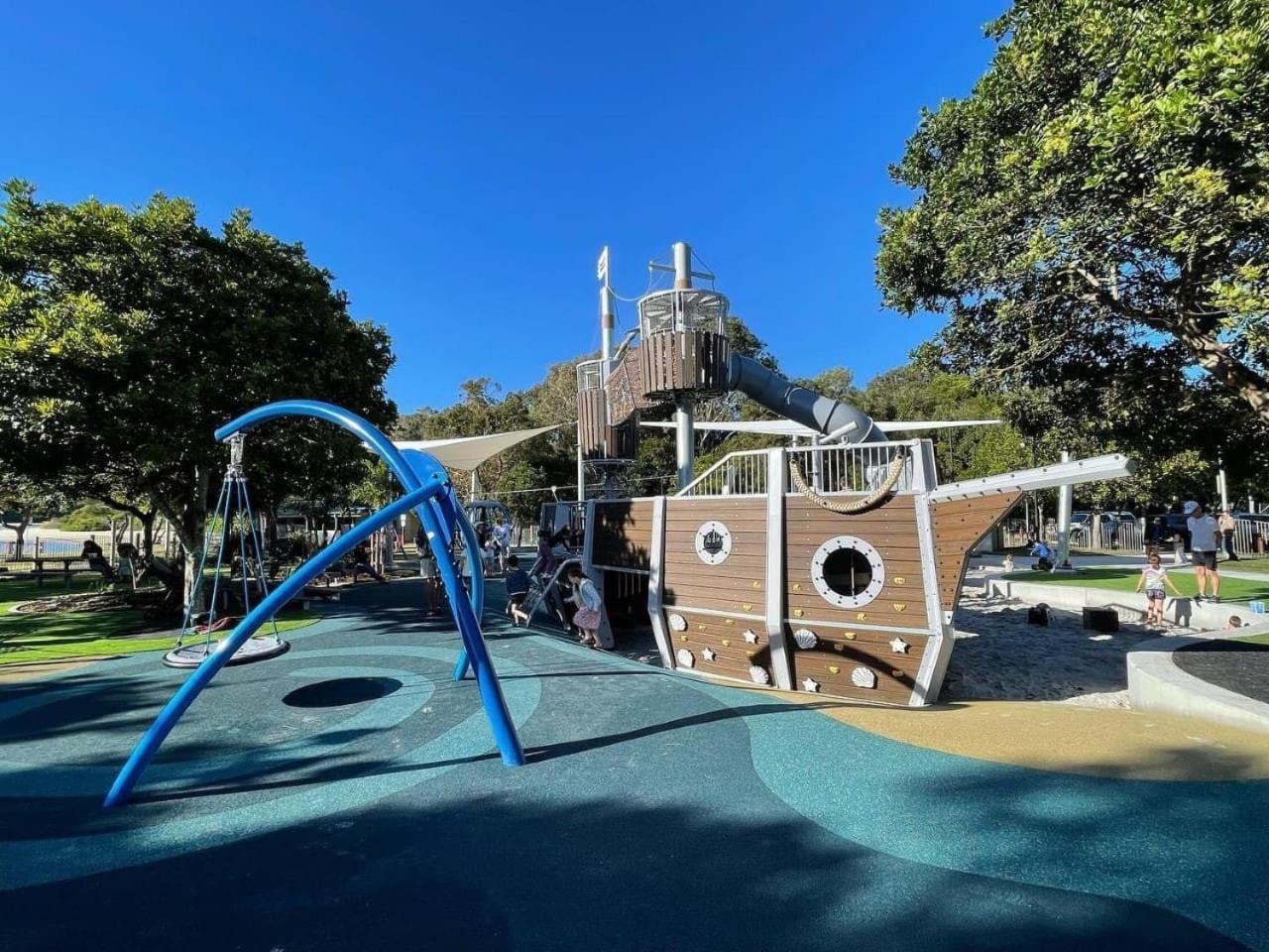 2867hps The Marine In Palm 2b Apartment Gold Coast