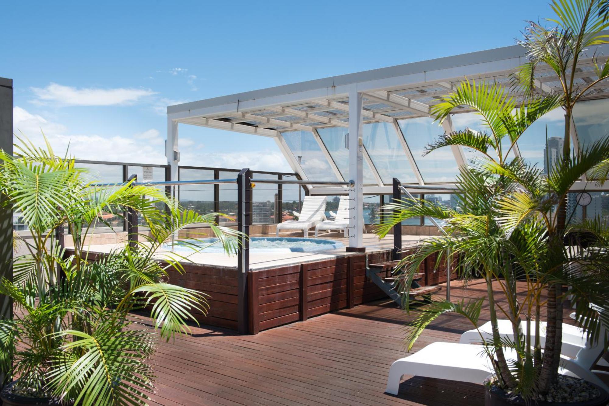 Aparthotel Tiki Surfers Paradise