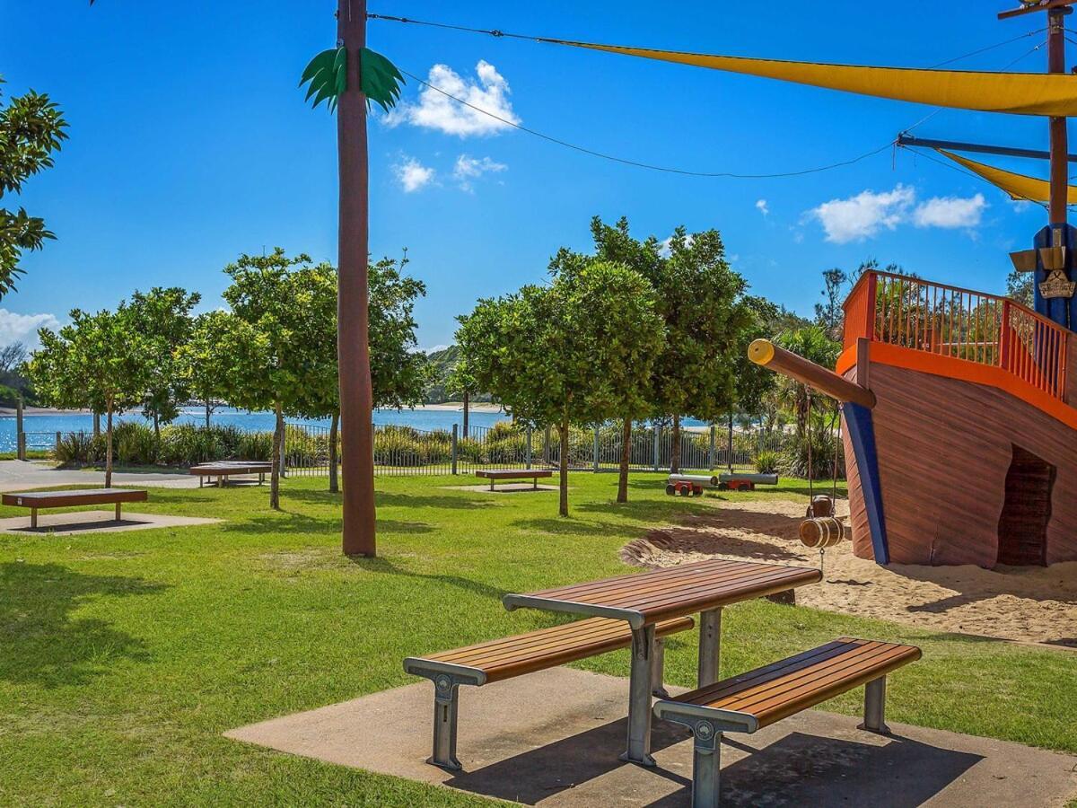 Stunning 2 Bedroom * Gold Coast