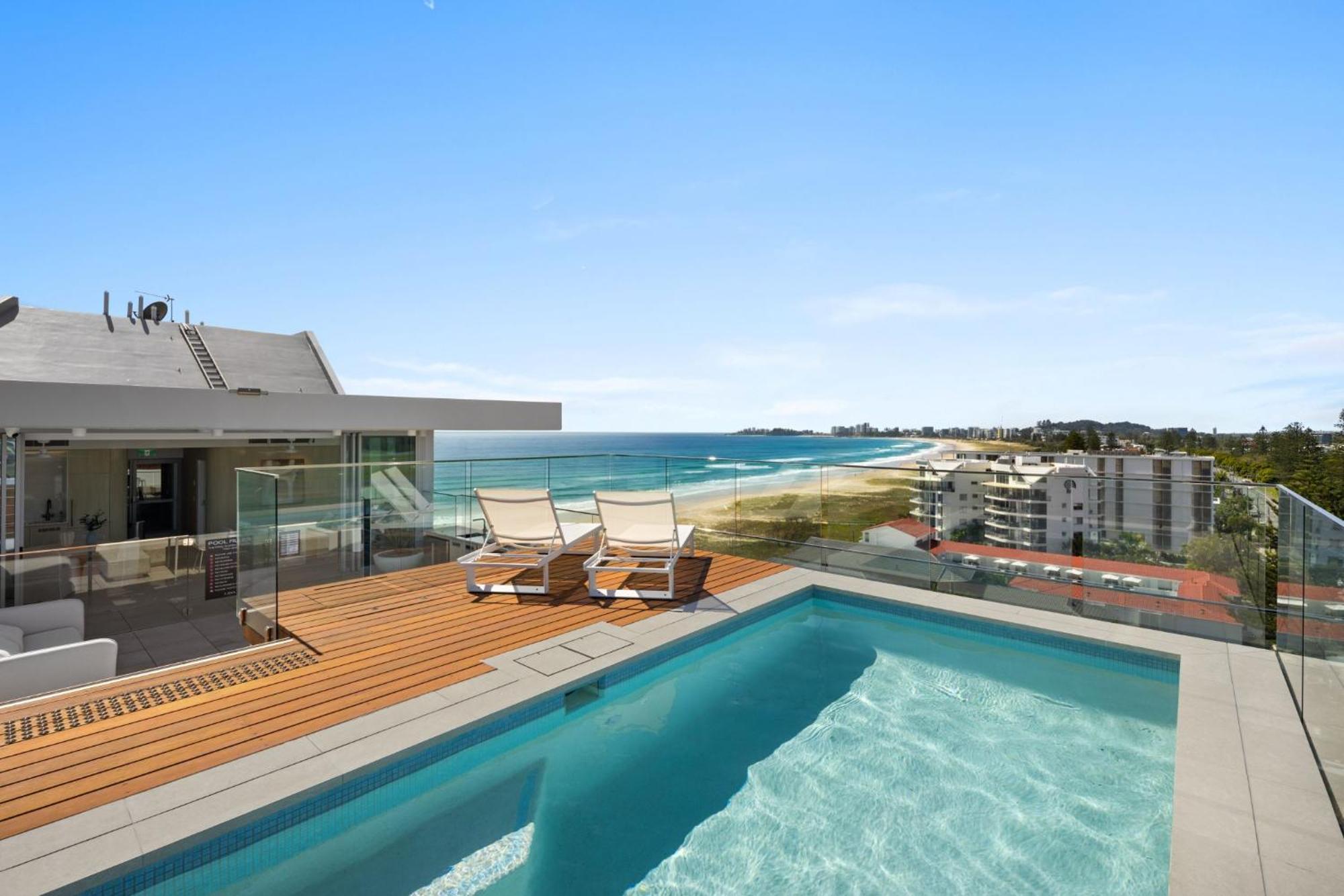 Apartment Bilinga Beachfront Luxury At Lana *