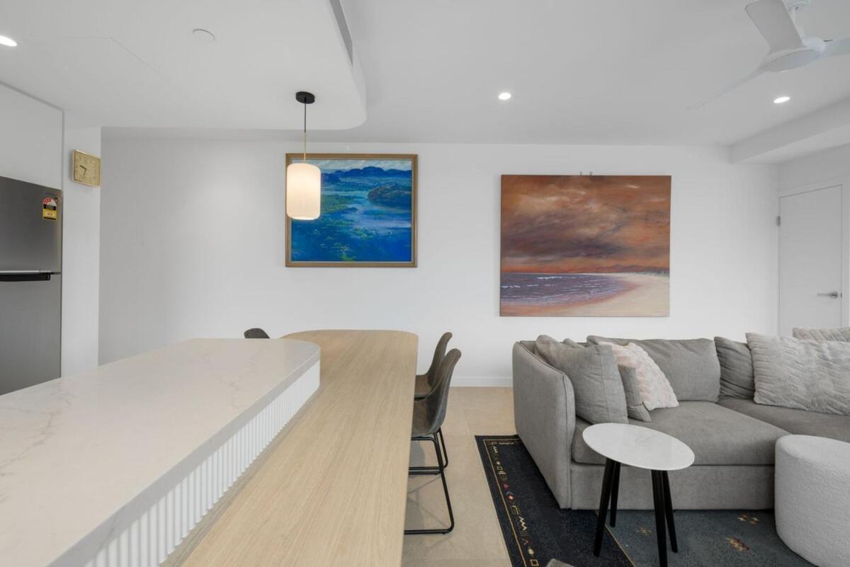 Bilinga Beachfront Luxury At Lana Apartment *