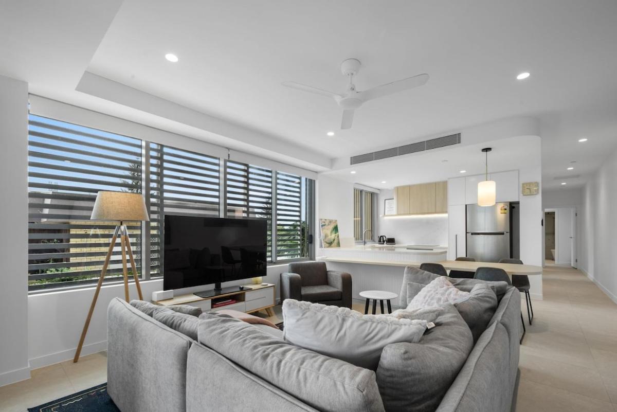 Bilinga Beachfront Luxury At Lana Gold Coast