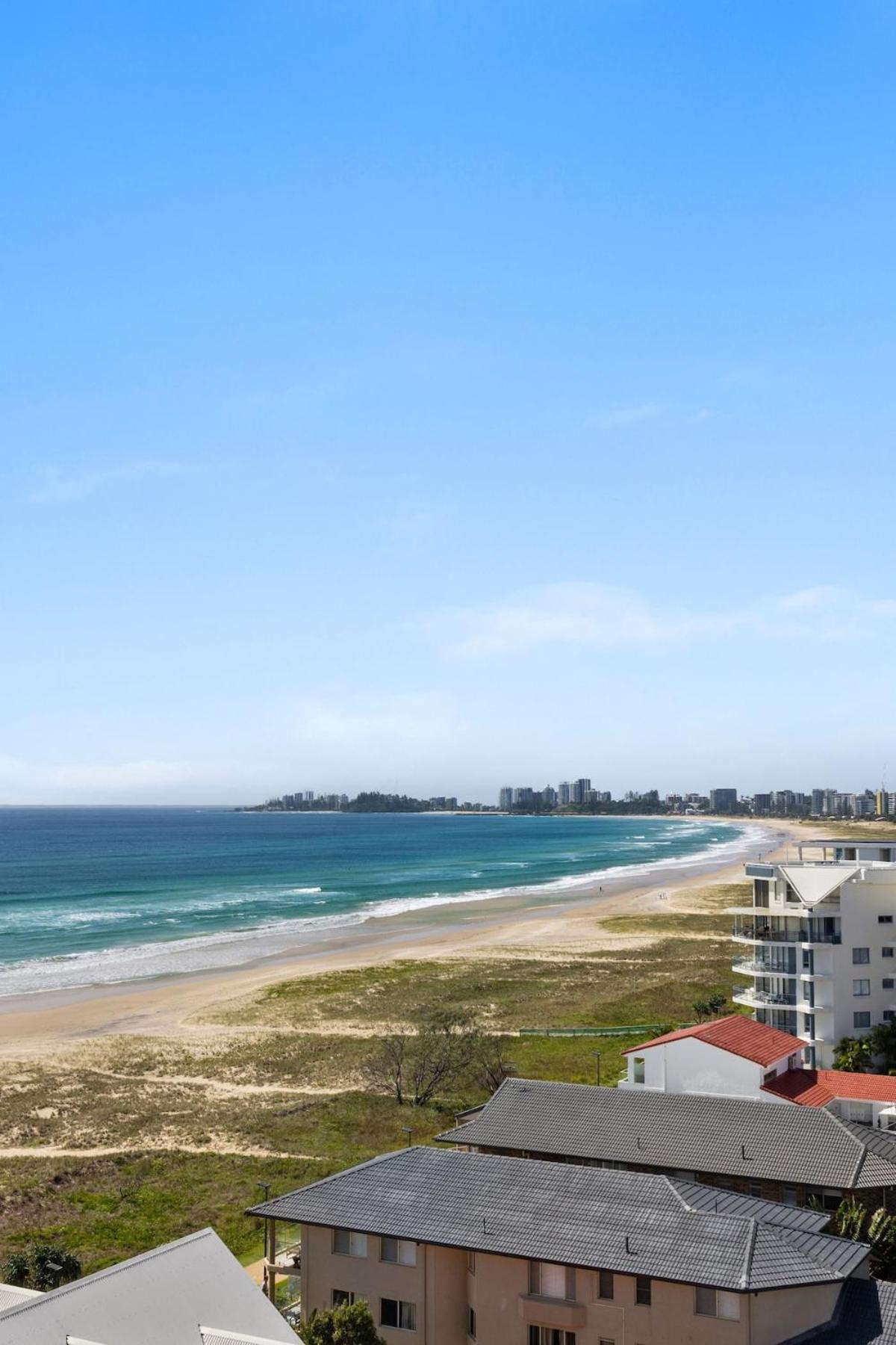 Bilinga Beachfront Luxury At Lana Apartment