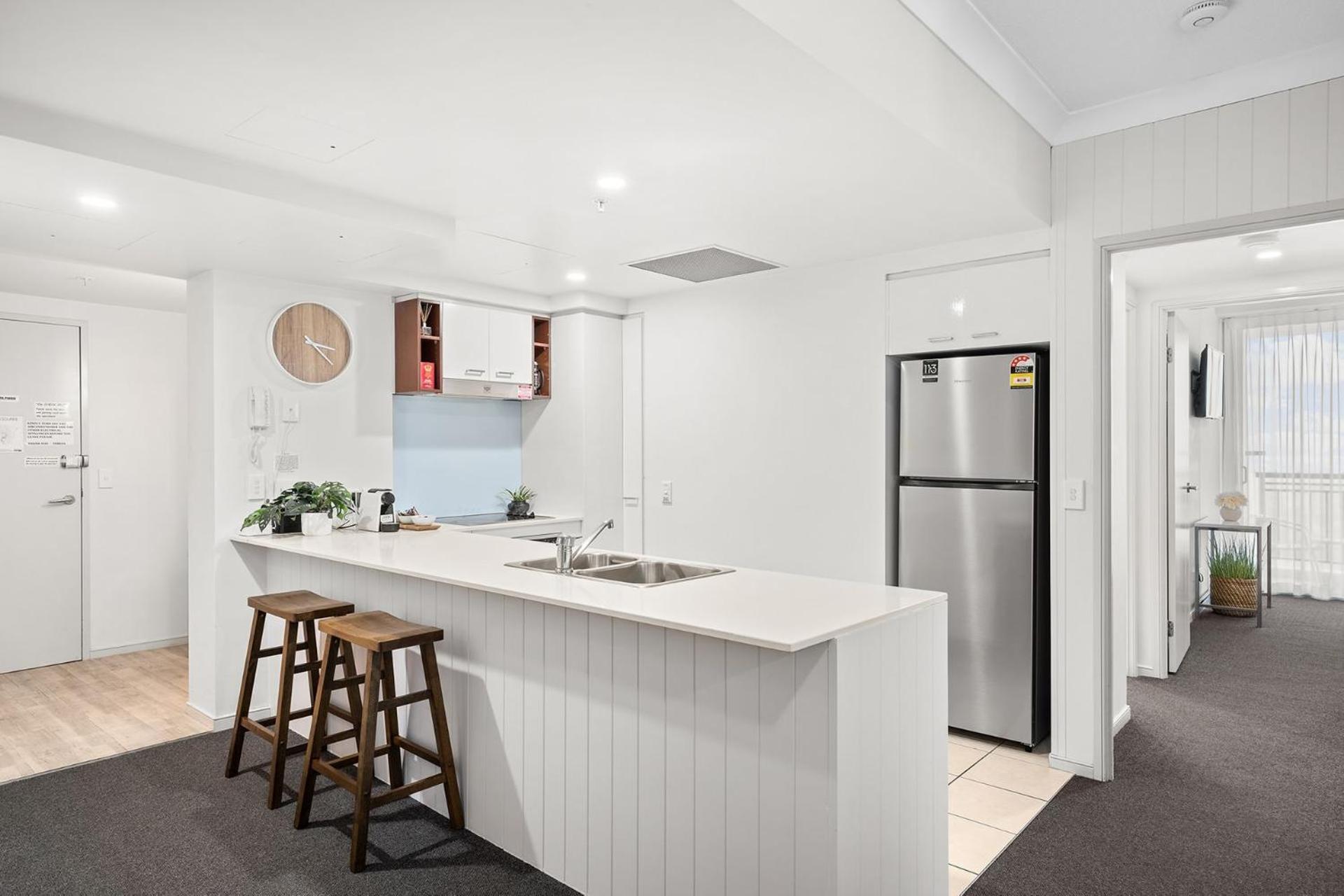 Apartment Deluxe 2 Bedroom Ocean And Hinterland Views