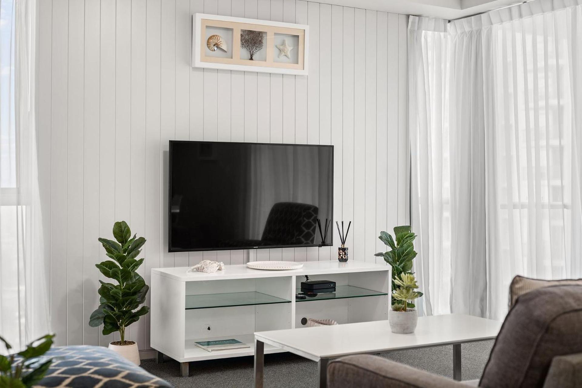 Deluxe 2 Bedroom Ocean And Hinterland Views - Coasthm *