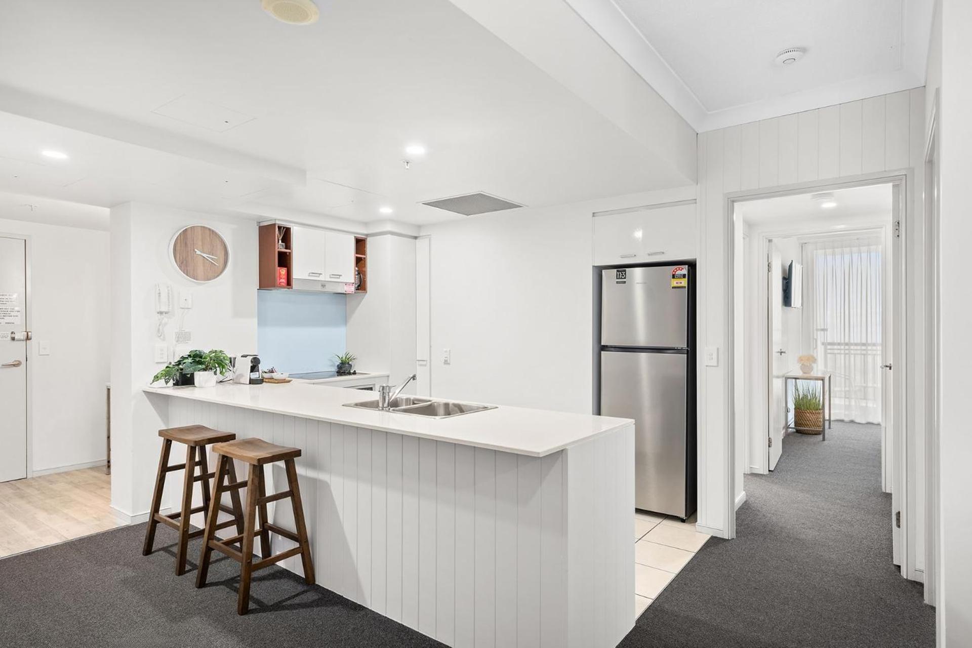 Deluxe 2 Bedroom Ocean And Hinterland Views * Gold Coast