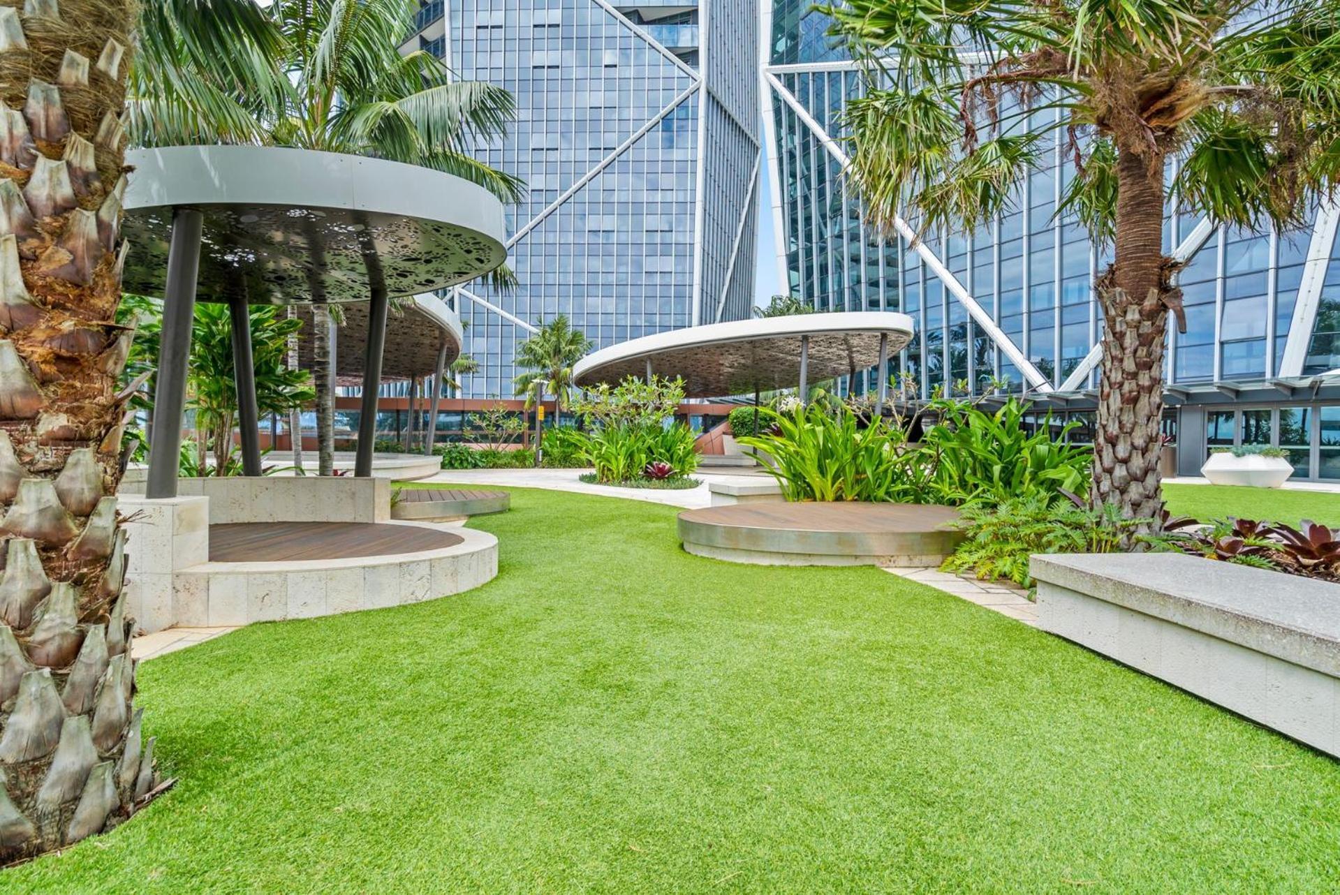 Luxury One Bedroom - Coasthm Gold Coast