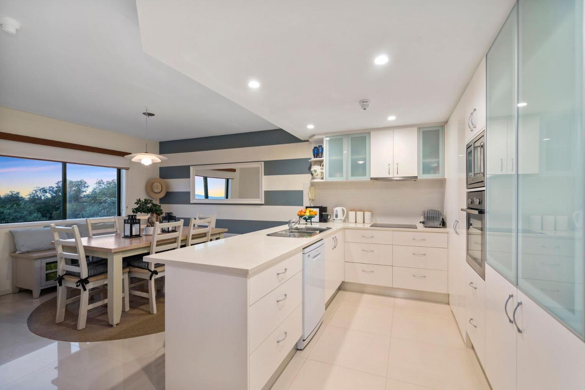Beautiful Palm Apartment Gold Coast