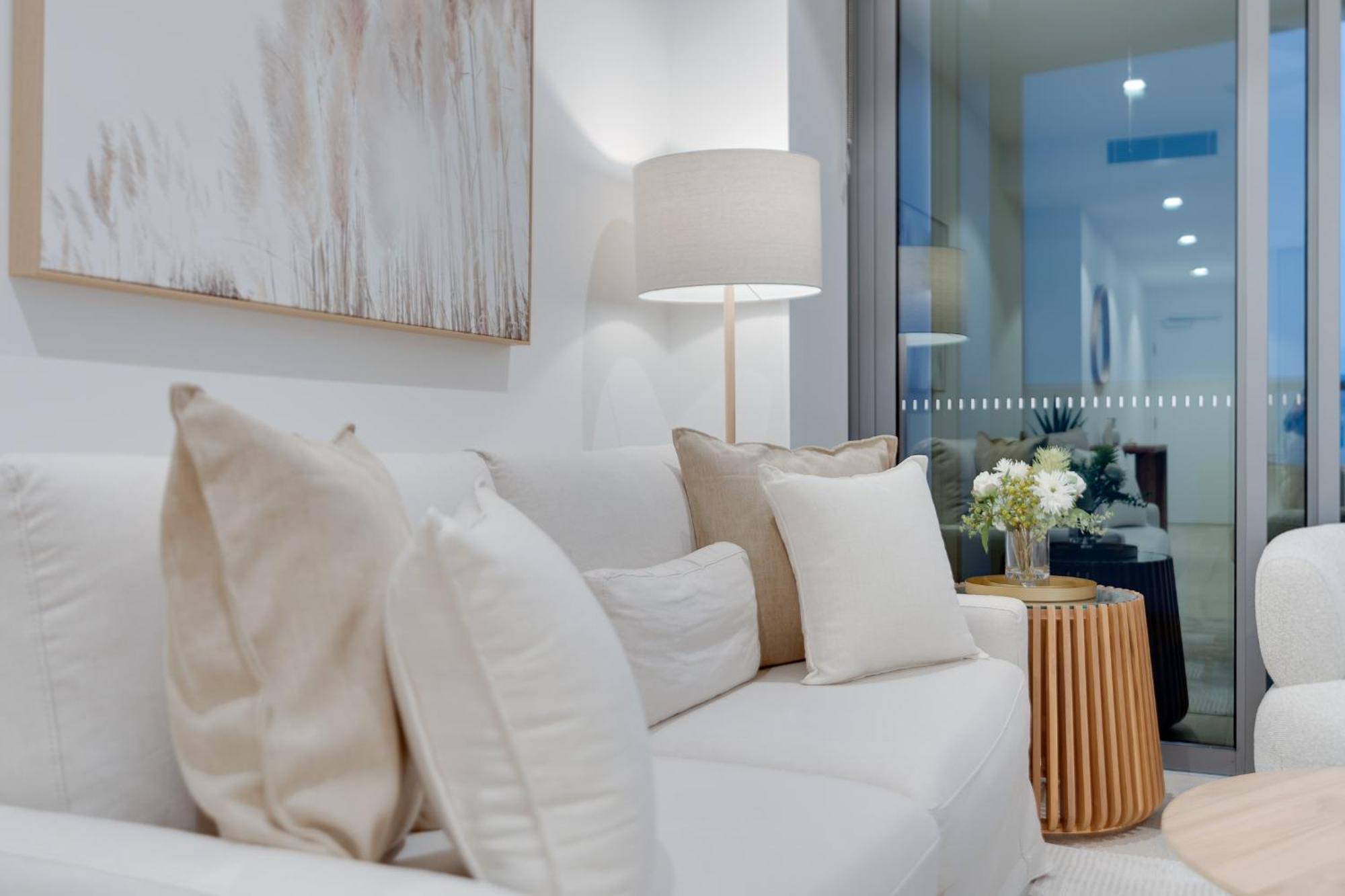 Apartment 2br Beachfront Bliss In Broadbeach ! Ocean Views! Gold Coast