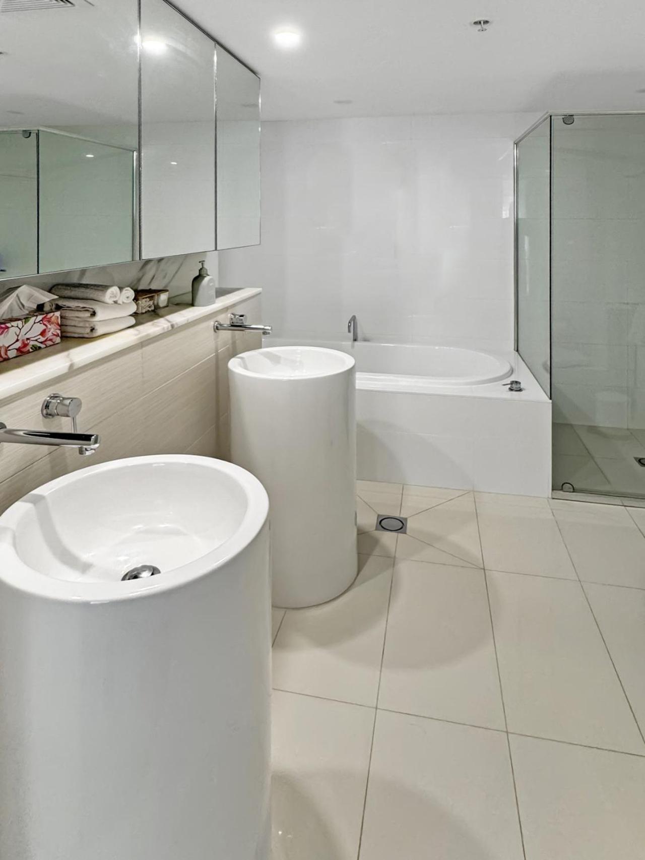 Apartment Broadbeach Elegance Oracle Tower 1 Level 5 Gold Coast