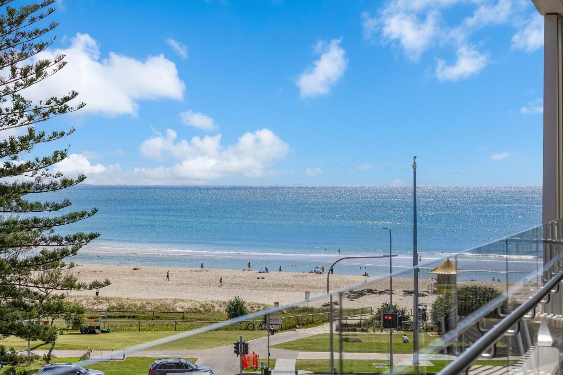 Miles At Kirra Unit 409