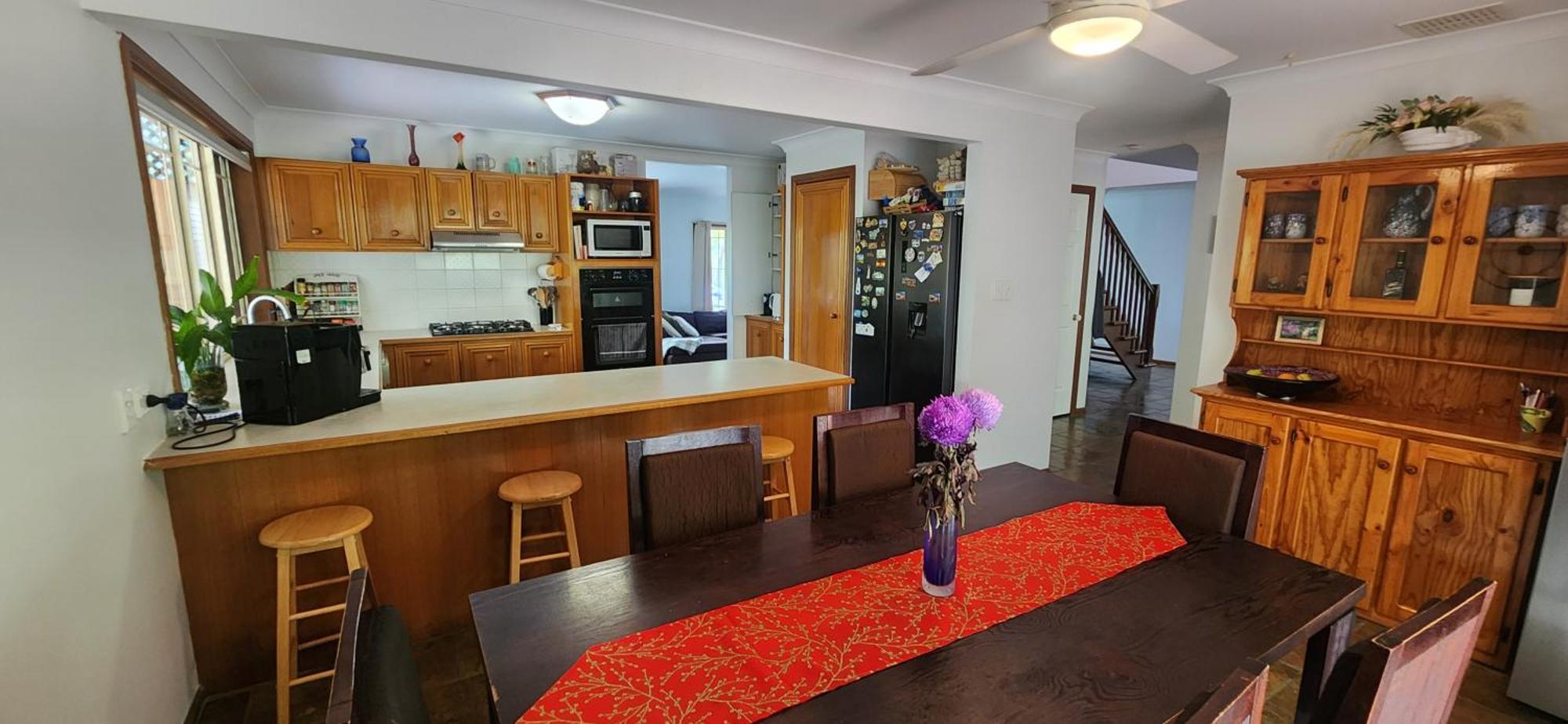 Homestay On The Hill - Close To Theme Parks