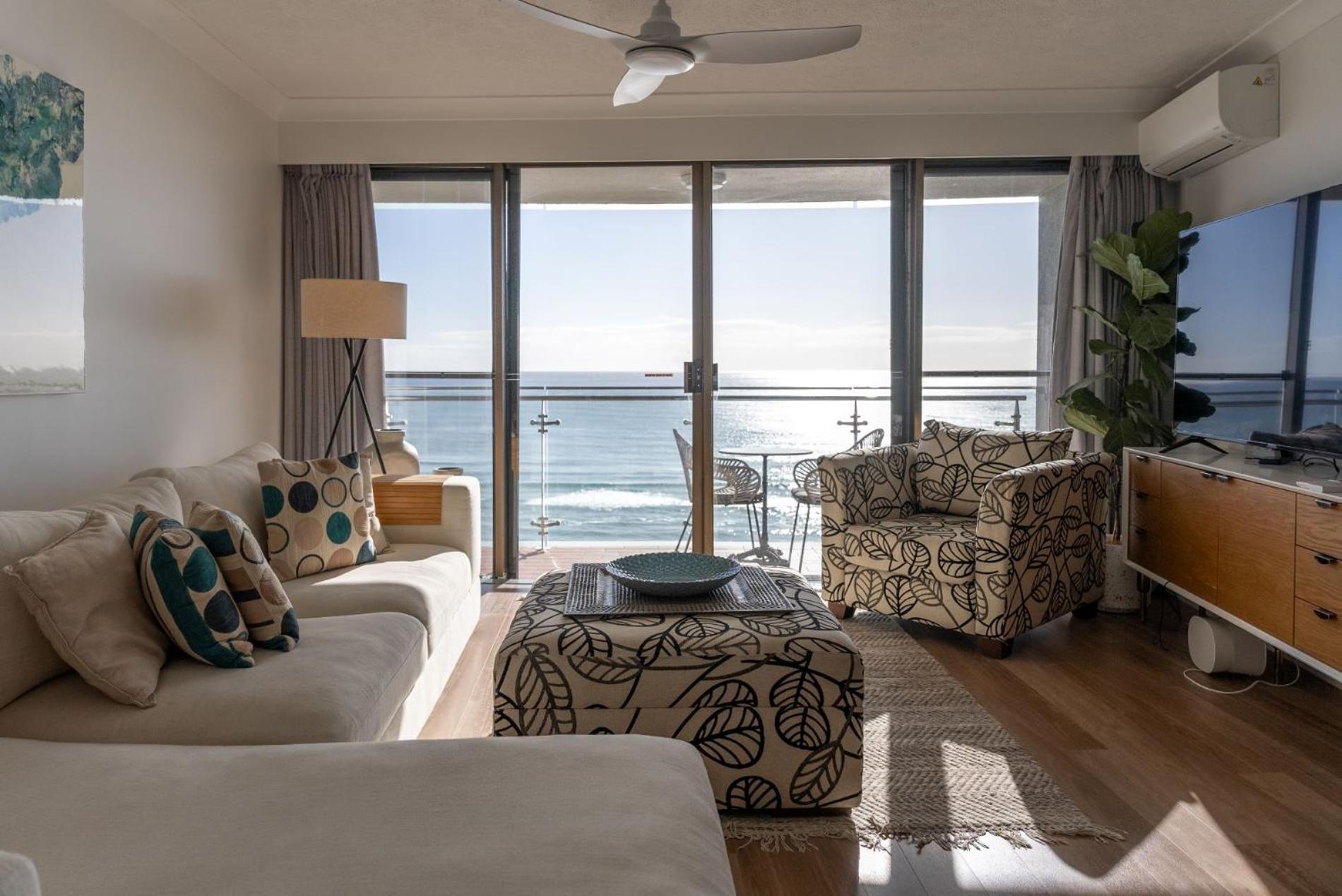 Apartment Ocean Front Escape On Palm