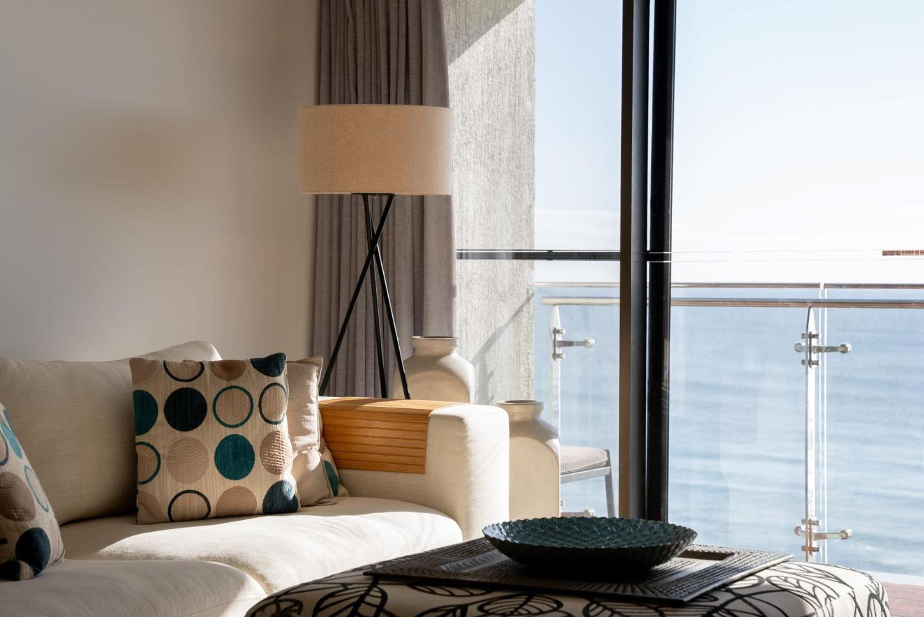 Apartment Ocean Front Escape On Palm