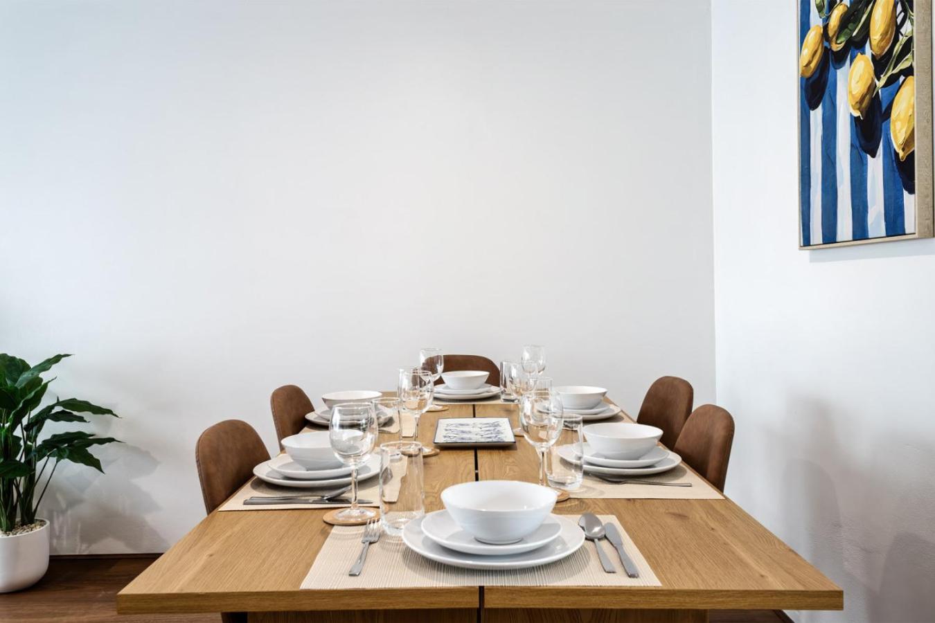 Surfers Paradise Sanctuary Apartment *