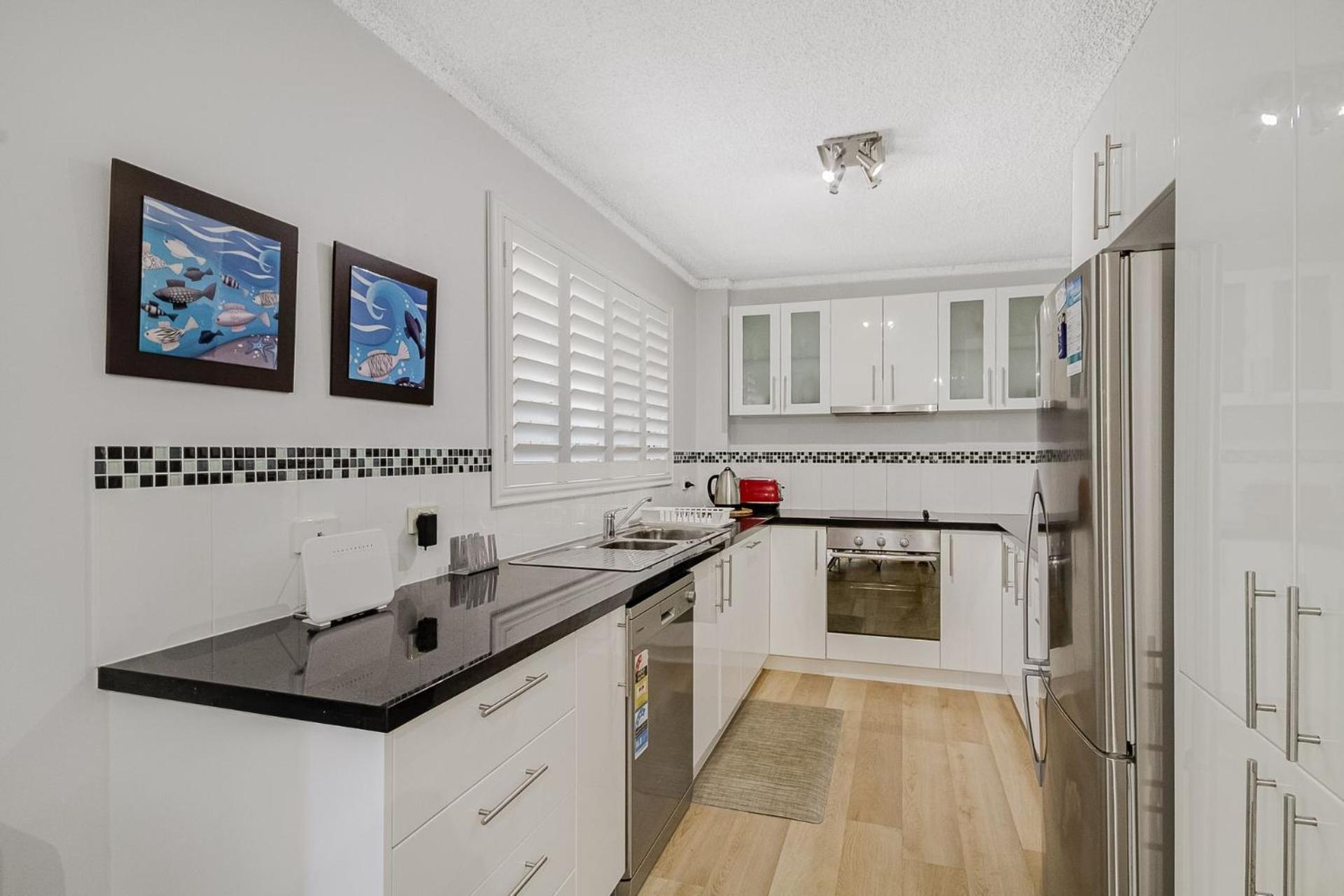 Kirra Beachside Apartment