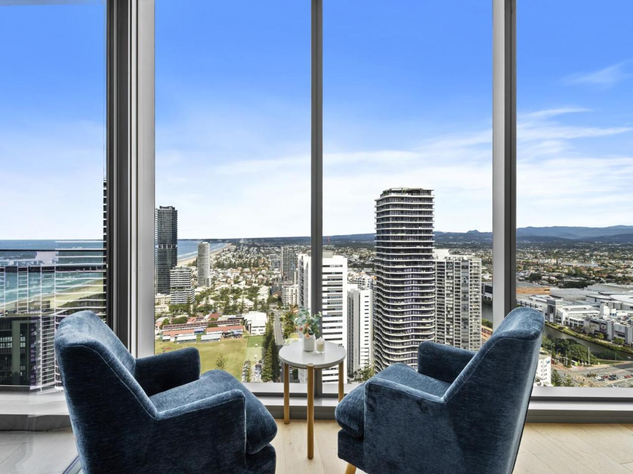The Sub-penthouse - Ocean View 34floor 3br In Broadbeach With Parking And Pool Apartment *