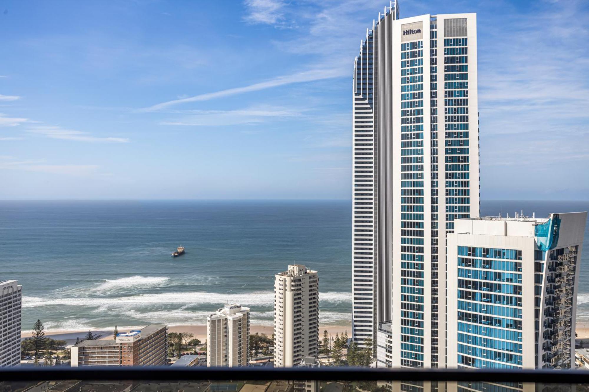 Circle On Cavill * Gold Coast
