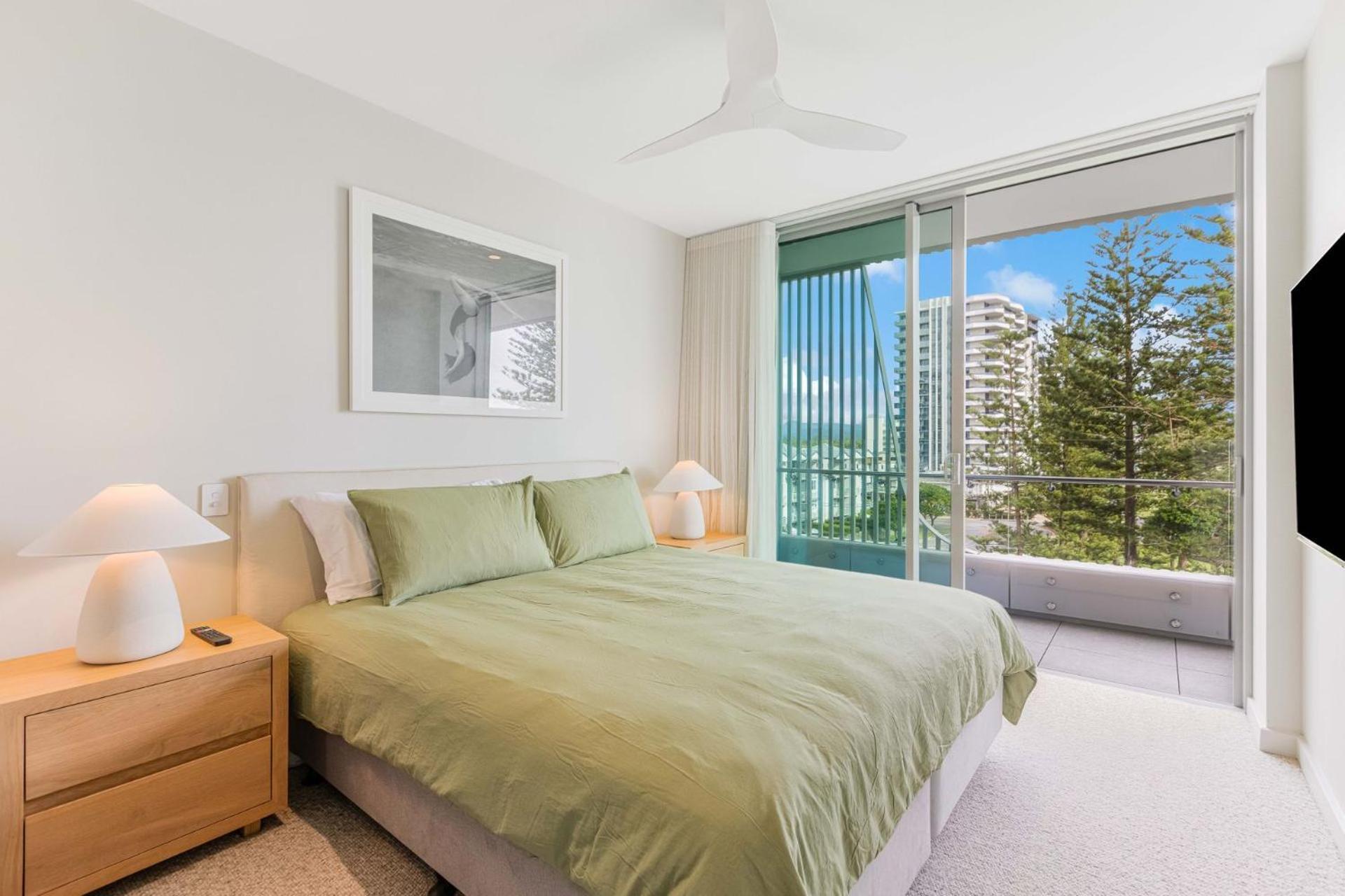 Apartment Miles At Kirra Unit 409