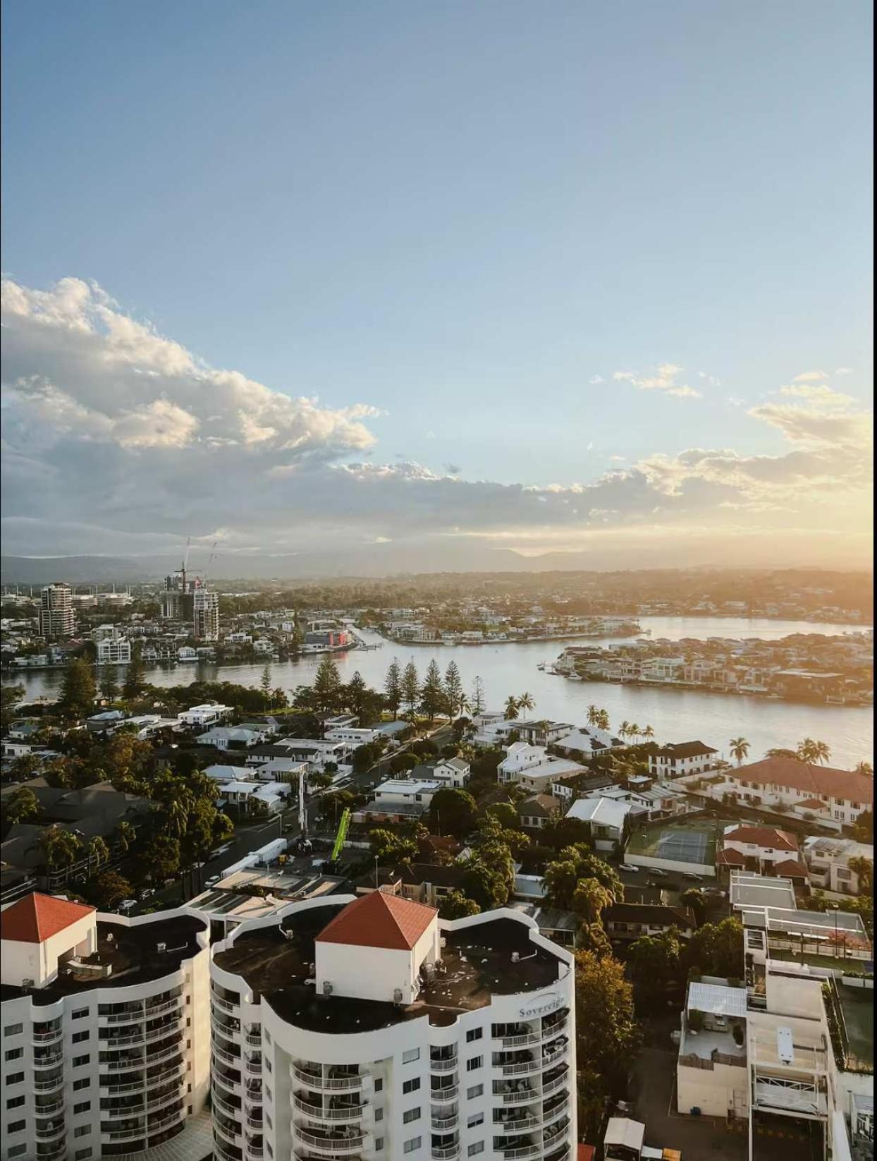 High Level Spacious Ocean View At Surfers Apartamento Gold Coast