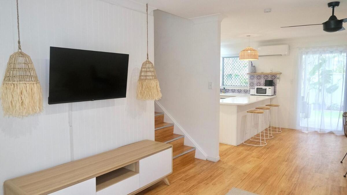 Coolangatta Surf & - Townhouse - Pet Friendly Apartment Gold Coast