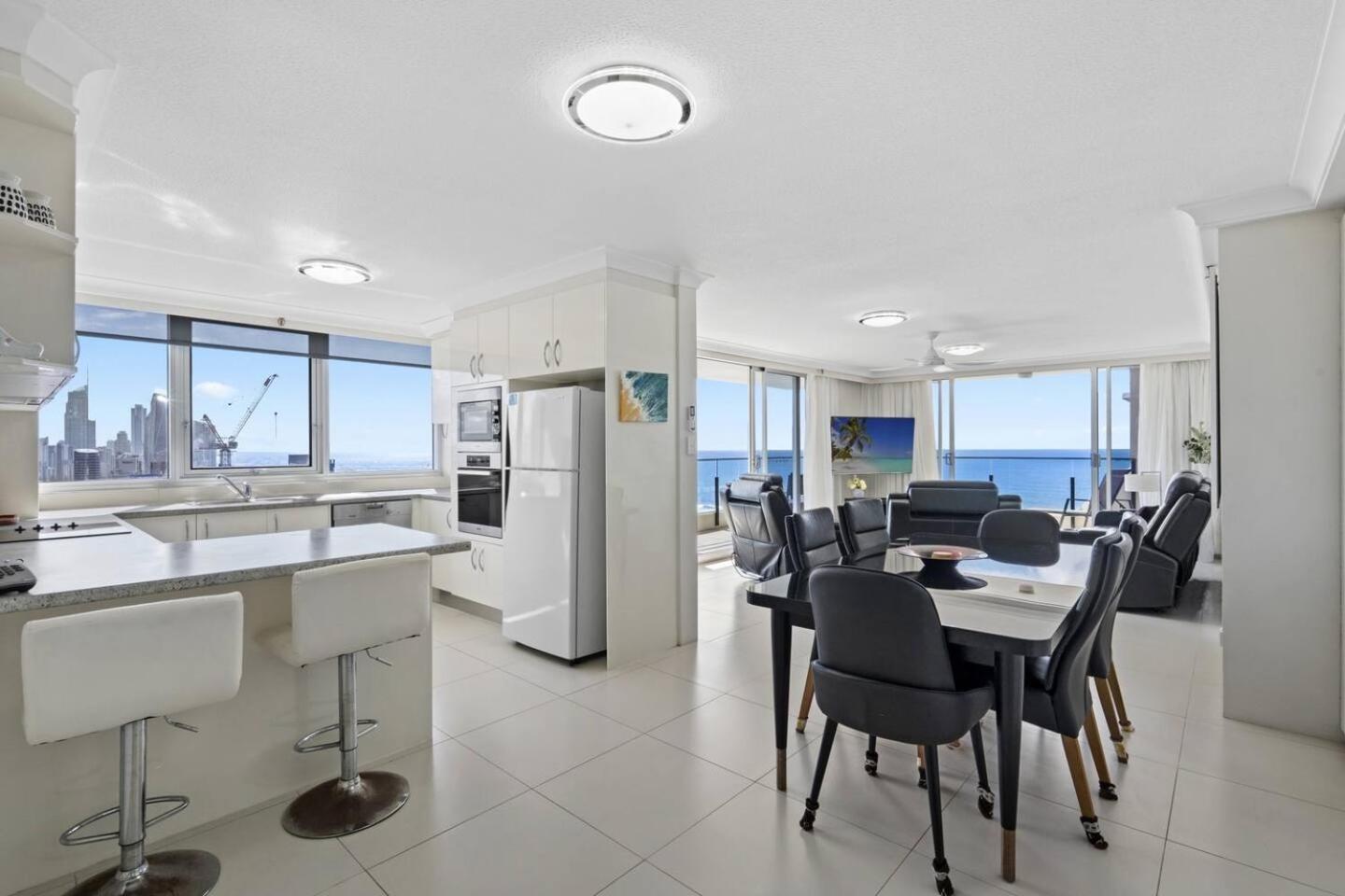 Apartment Haven, 28th Floor Ocean Views Gold Coast