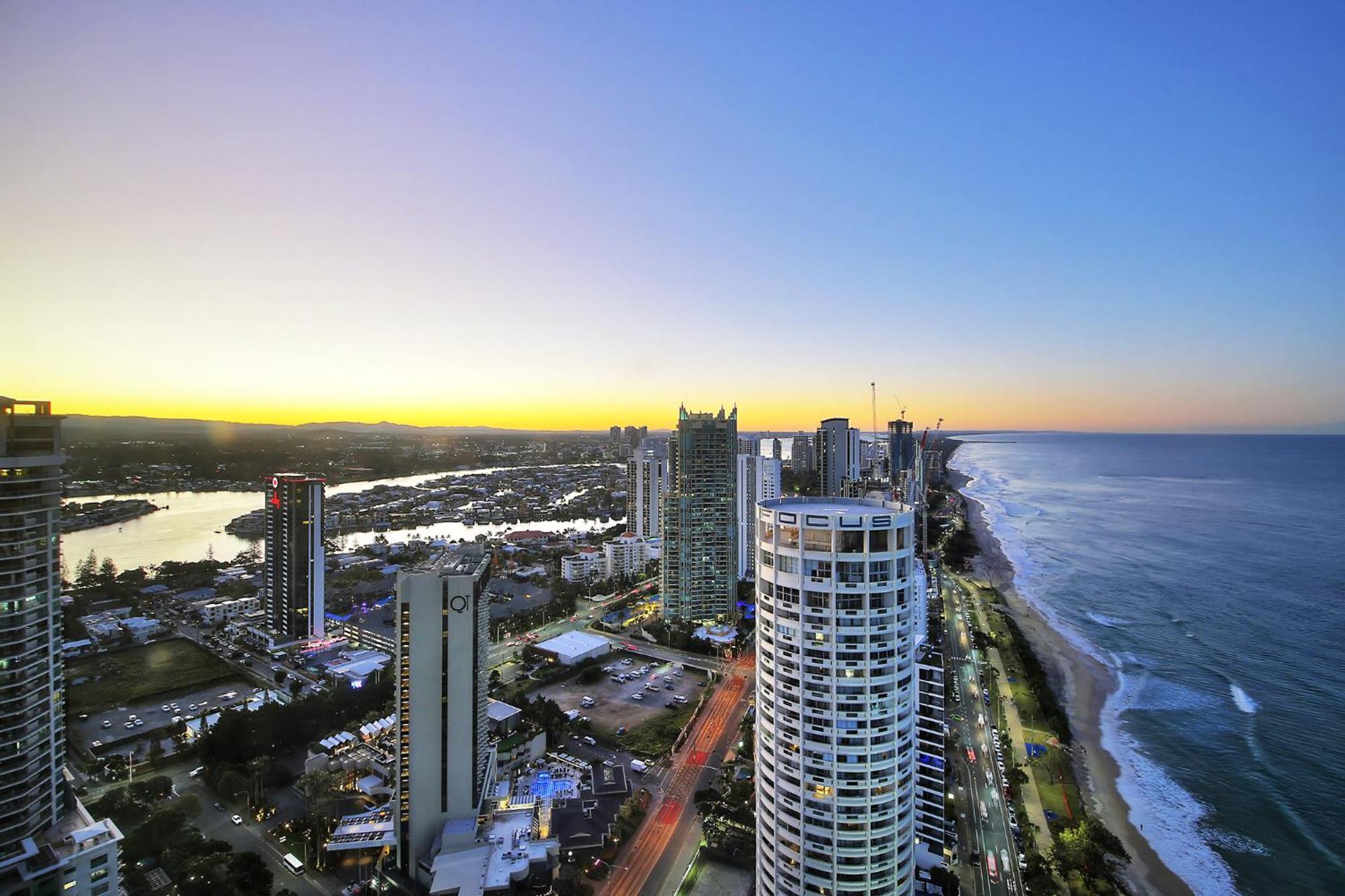 The View With 3br, 2 Bath, Free Parking * Gold Coast
