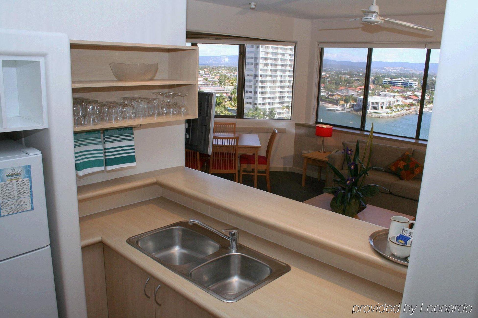 Aparthotel Tiki Surfers Paradise 4*