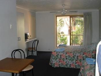 Gold Coast Inn Motel 3*