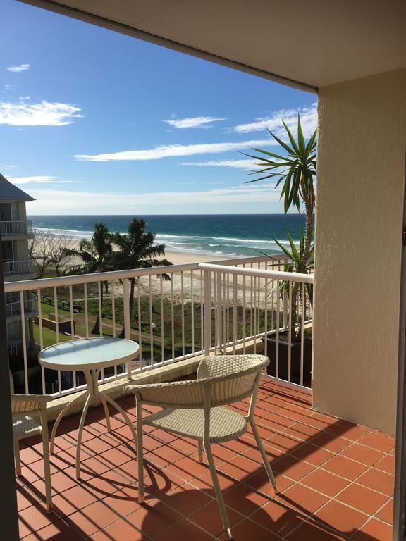 Aparthotel Crystal Beachfront Gold Coast
