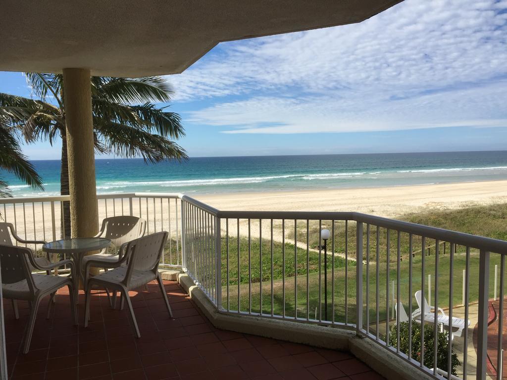 Aparthotel Crystal Beachfront Gold Coast