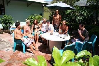 Yha Coolangatta *